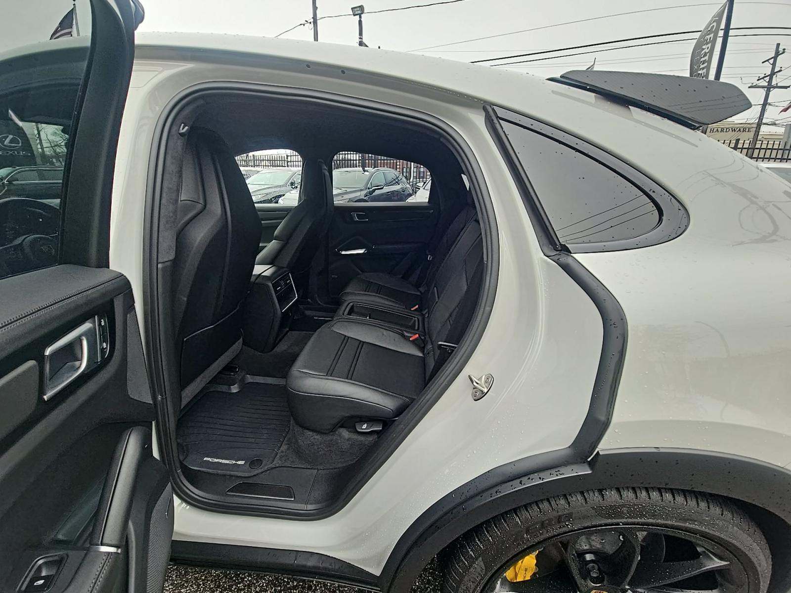 2022 Porsche Cayenne Turbo GT AWD