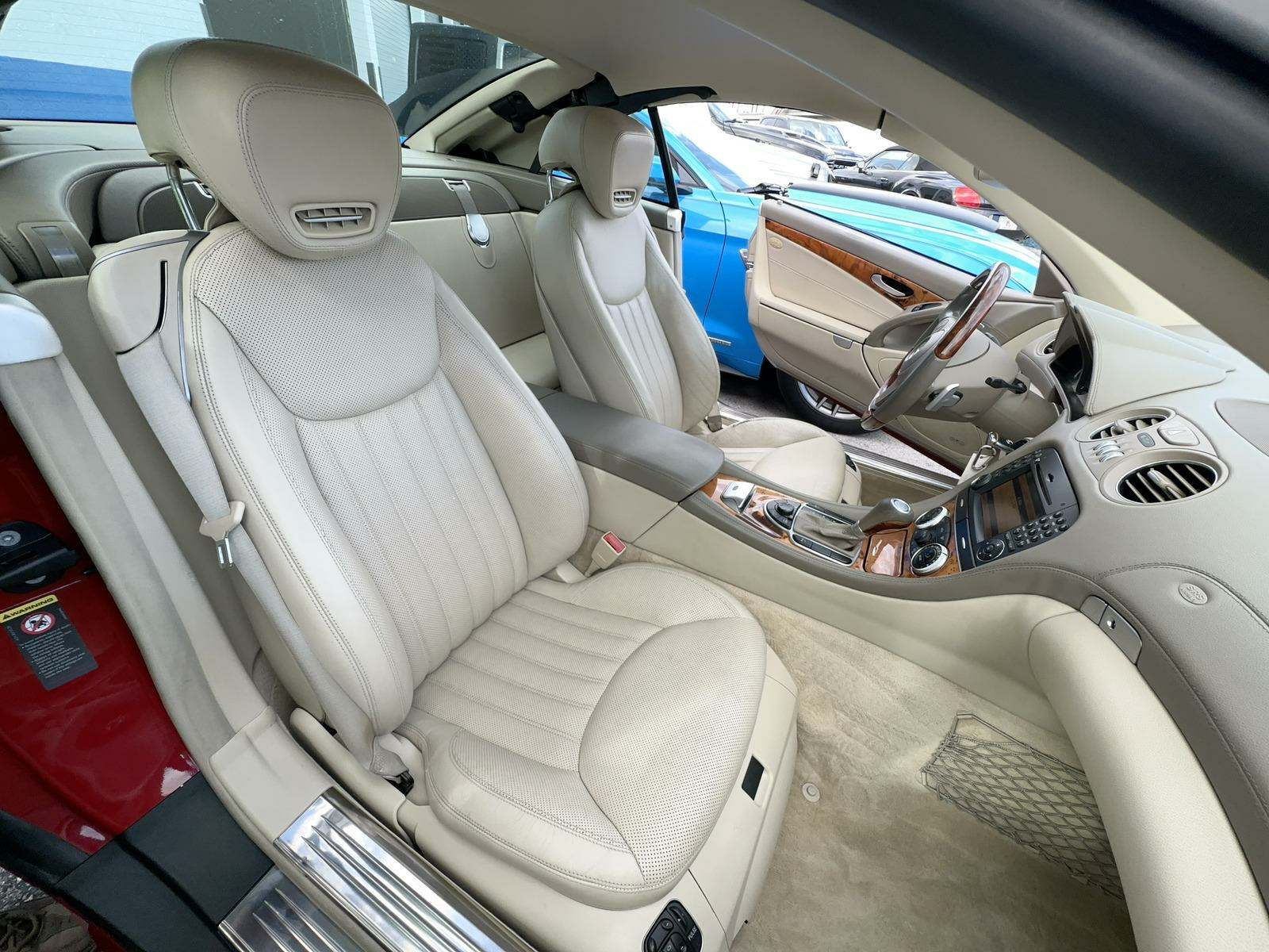 2011 Mercedes-Benz SL-Class SL 550 RWD