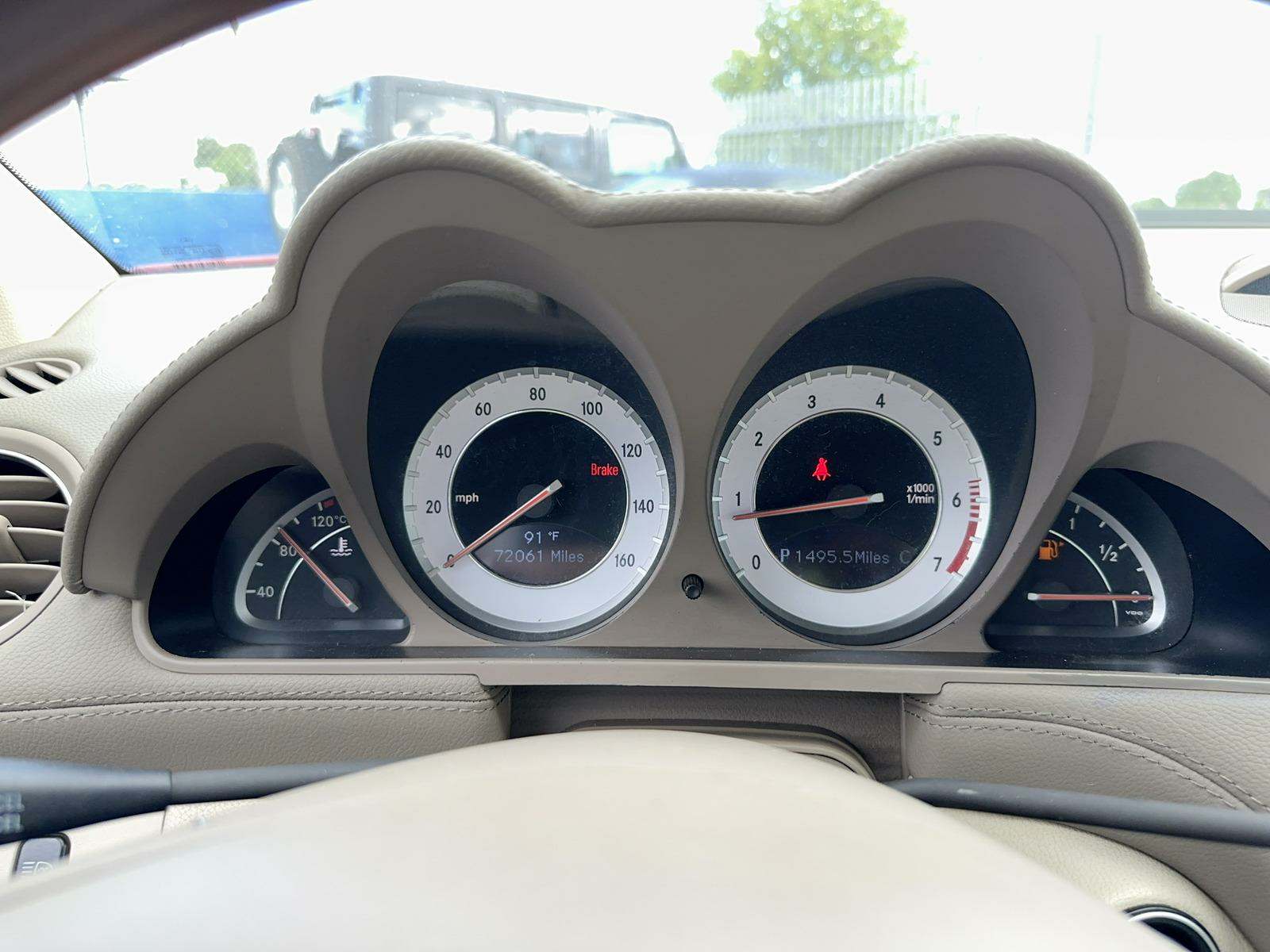 2011 Mercedes-Benz SL-Class SL 550 RWD