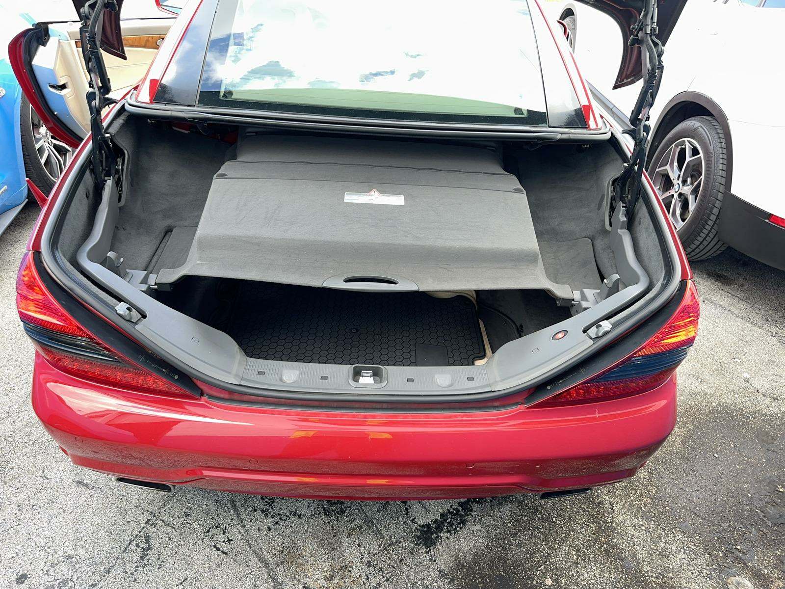 2011 Mercedes-Benz SL-Class SL 550 RWD