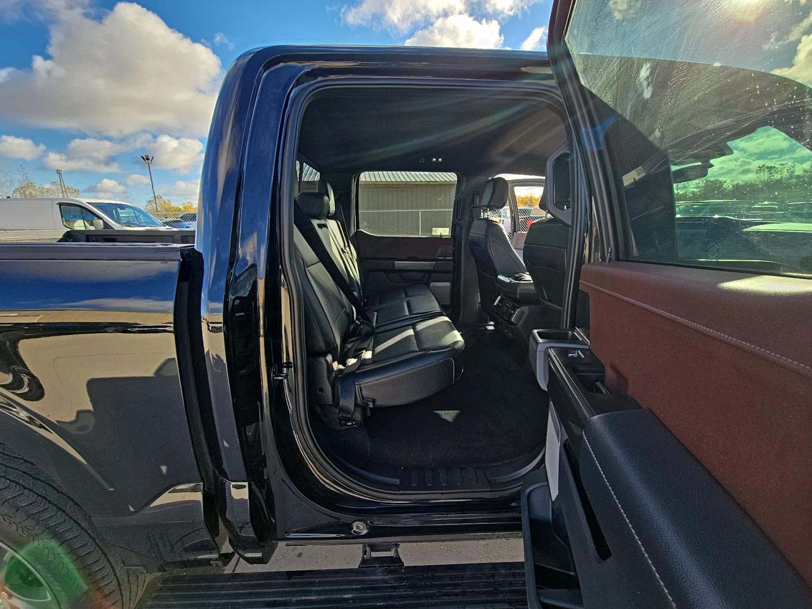 2023 Ford F-150 Lariat AWD