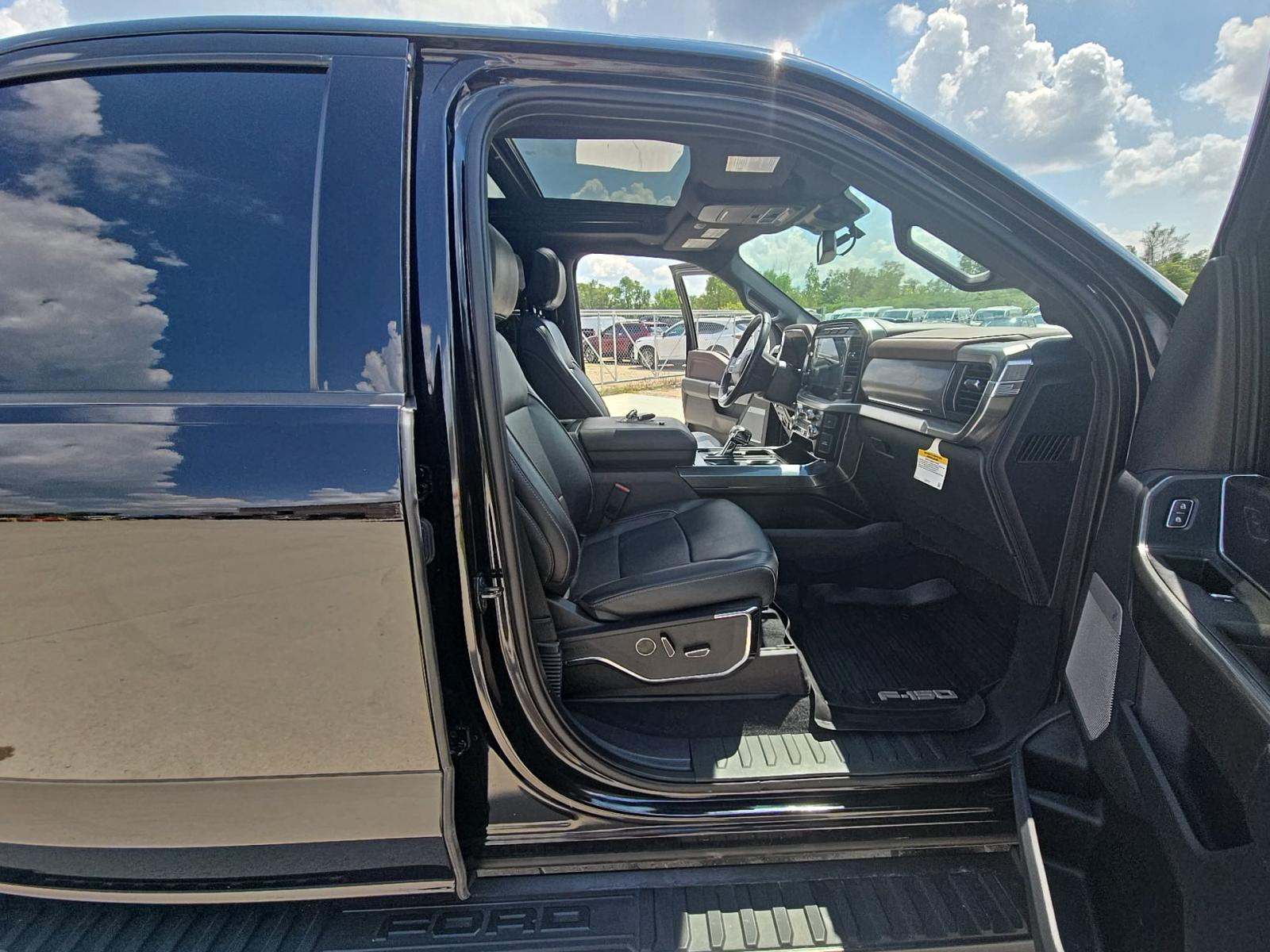 2023 Ford F-150 Lariat AWD