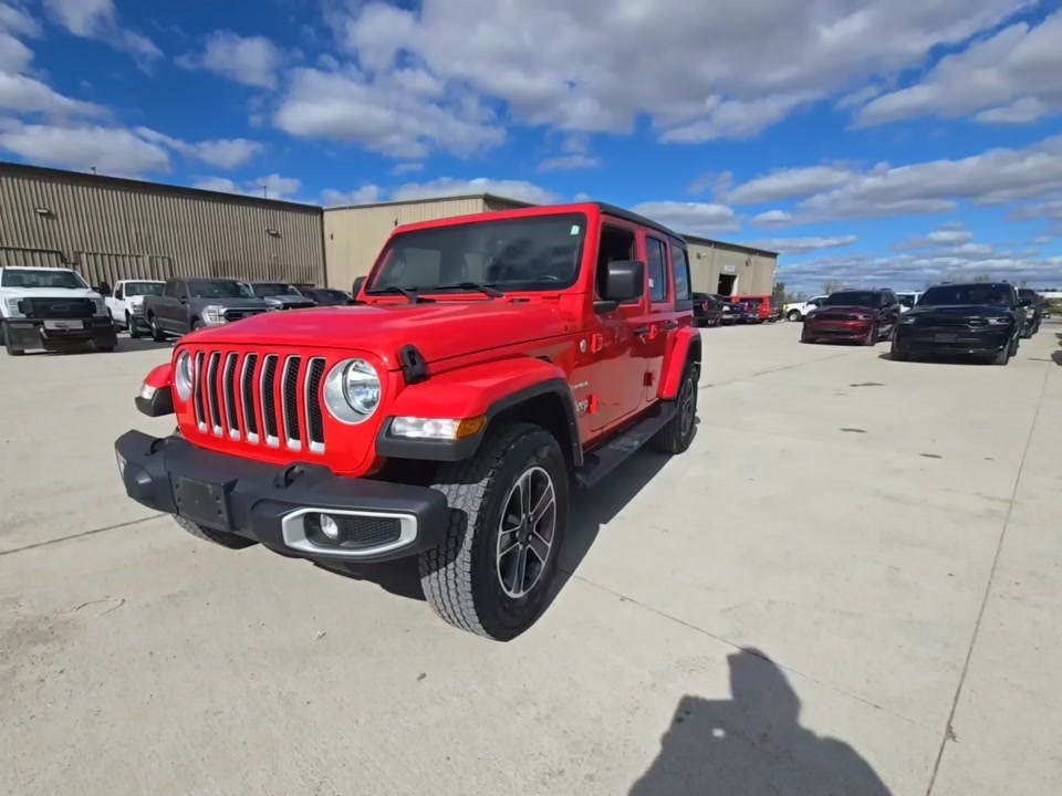 2023 Jeep Wrangler Sahara AWD