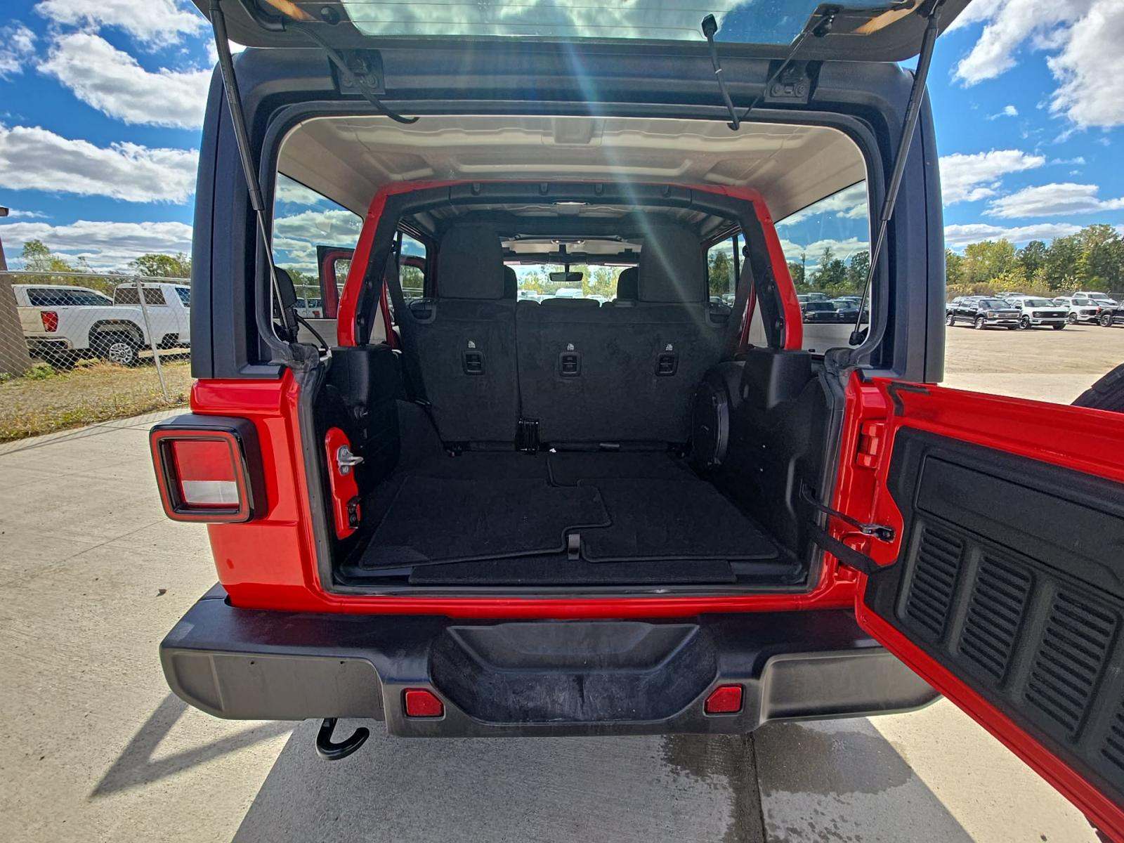 2023 Jeep Wrangler Sahara AWD