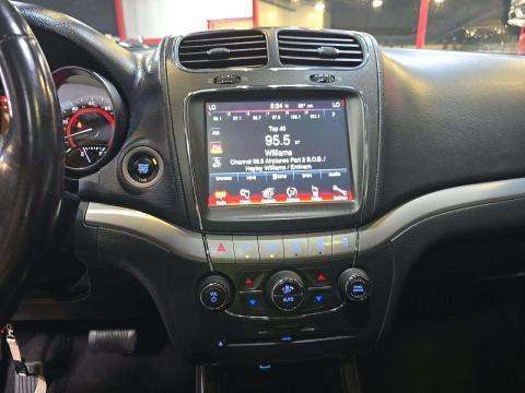 DODGE CROSSROAD - 10