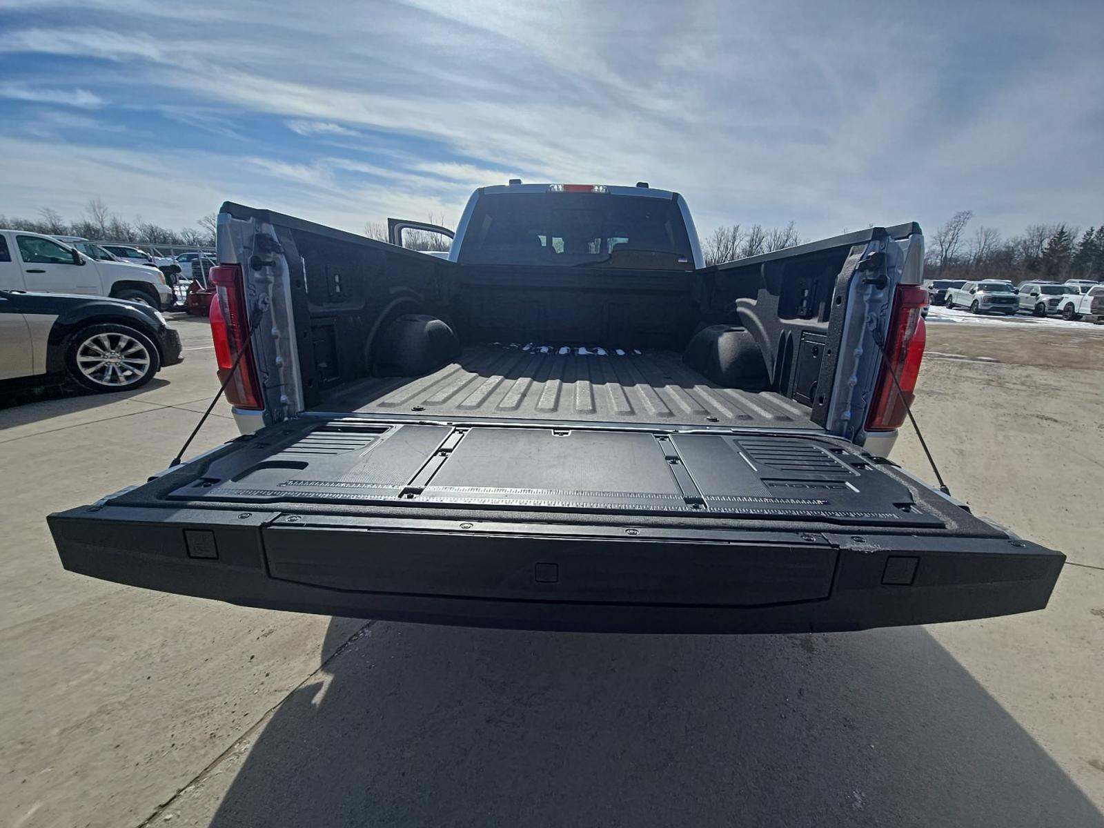 2025 Ford F-150 XLT AWD