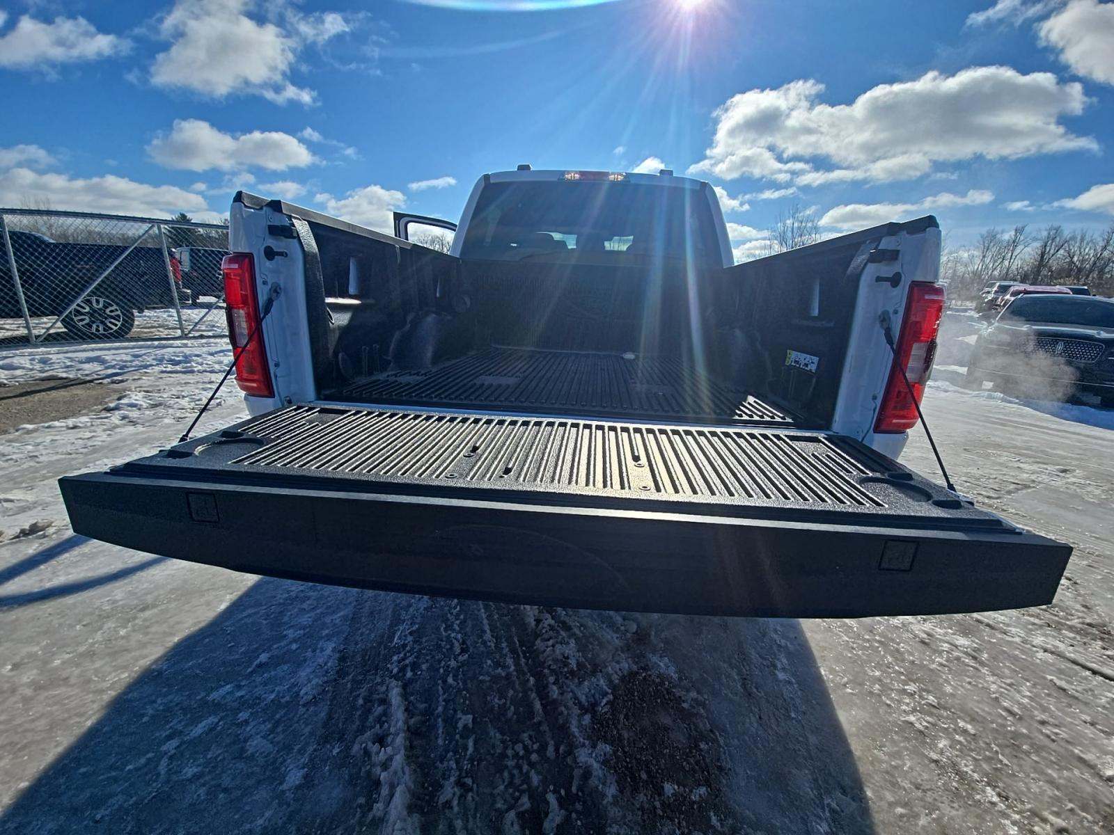 2023 Ford F-150 XL AWD