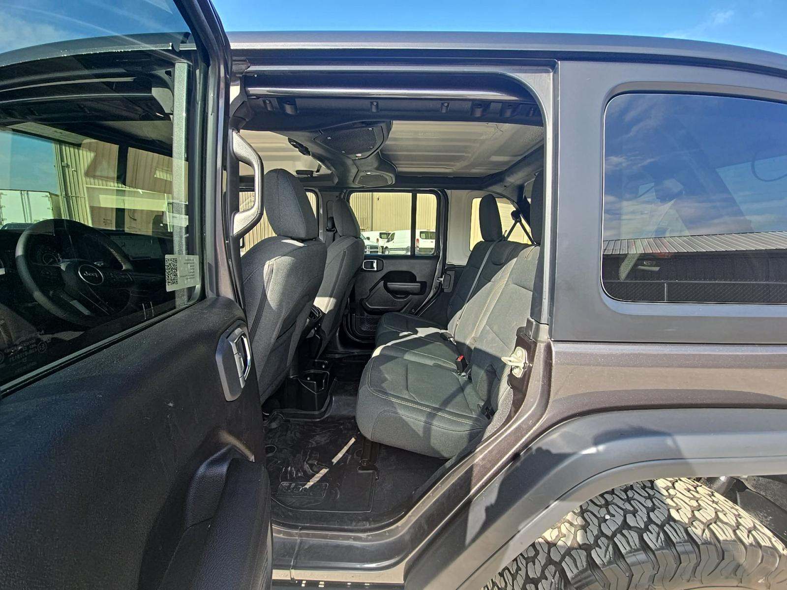 2024 Jeep Wrangler Willys AWD