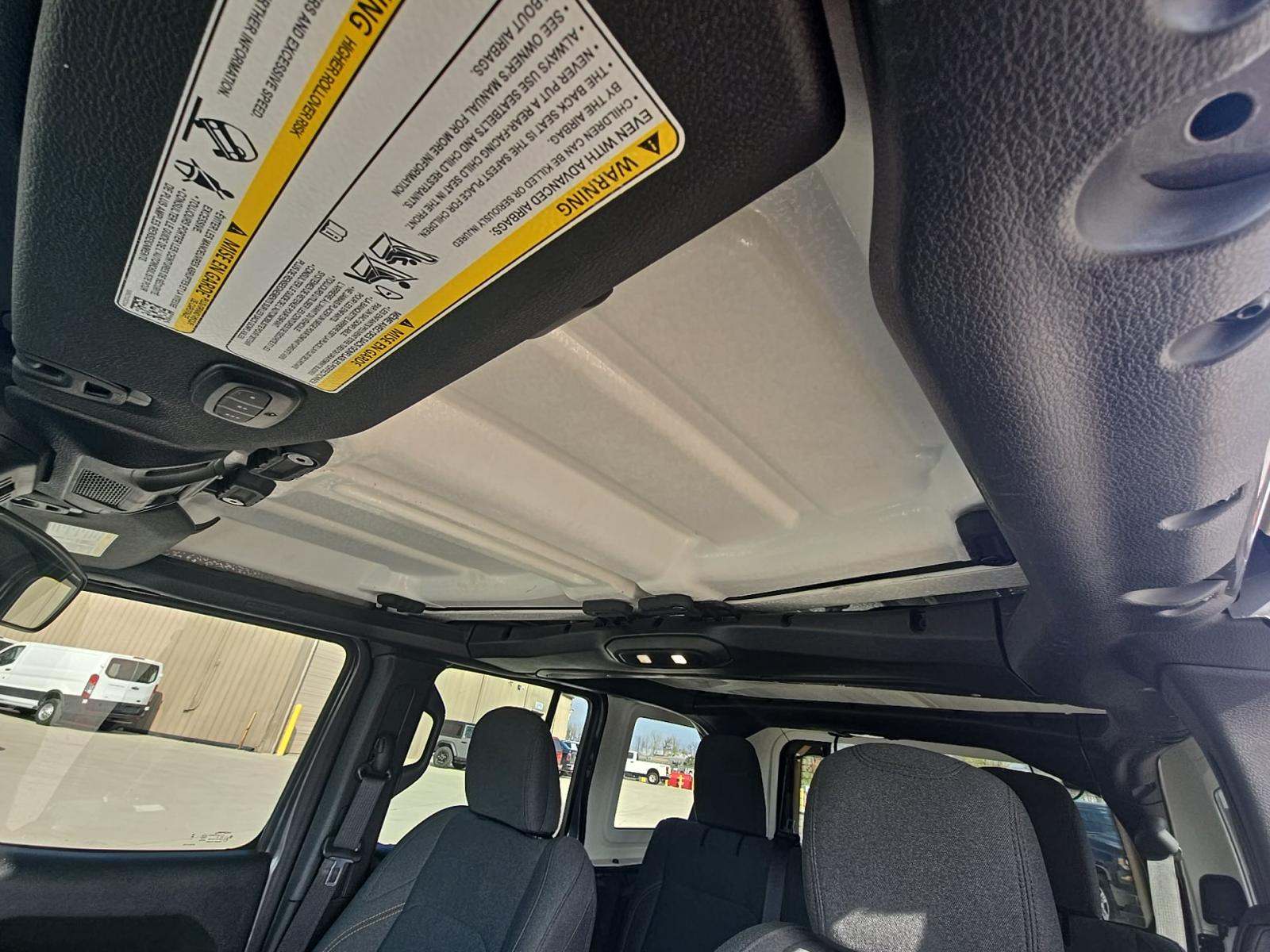 2024 Jeep Wrangler Willys AWD