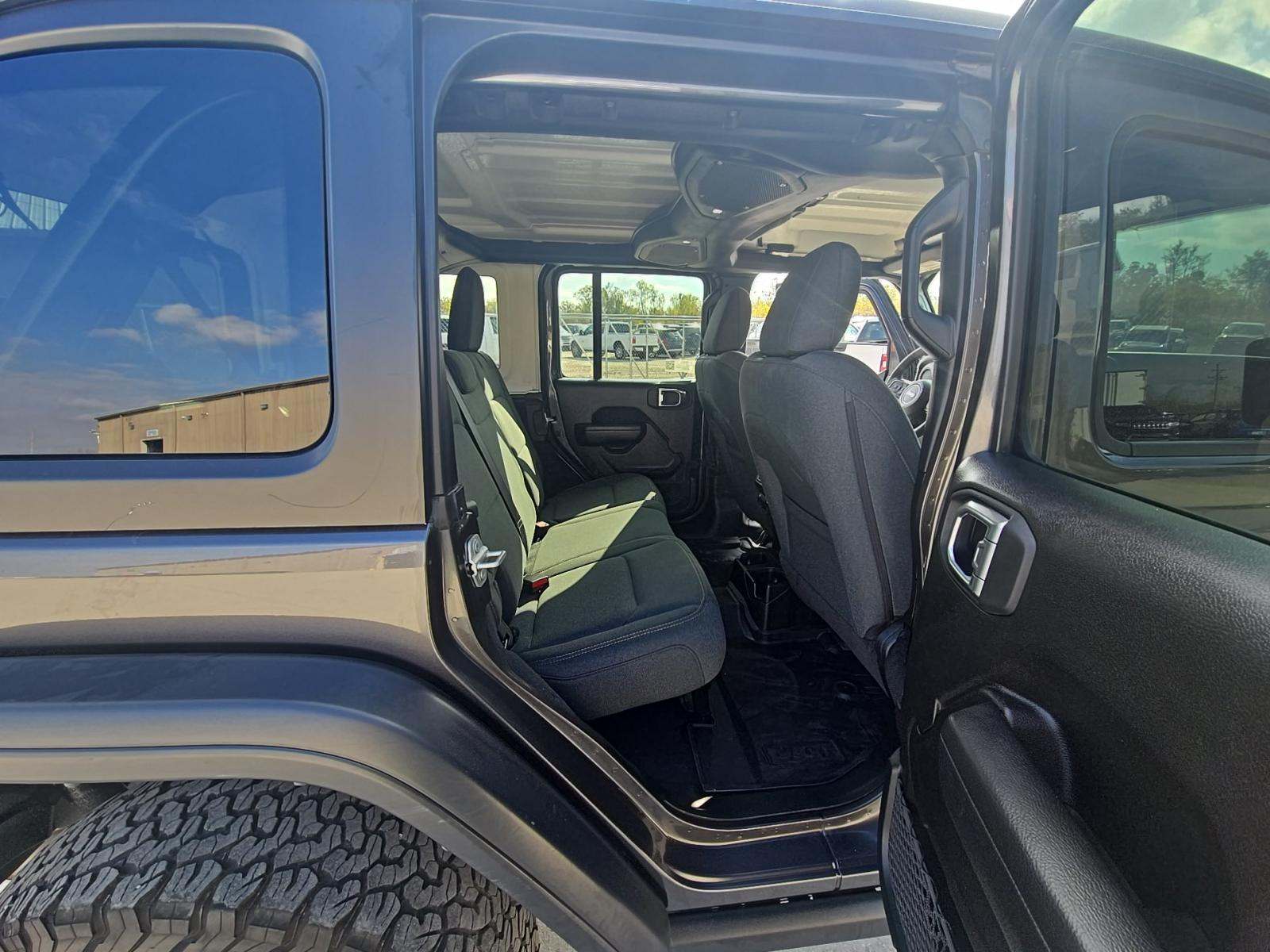 2024 Jeep Wrangler Willys AWD