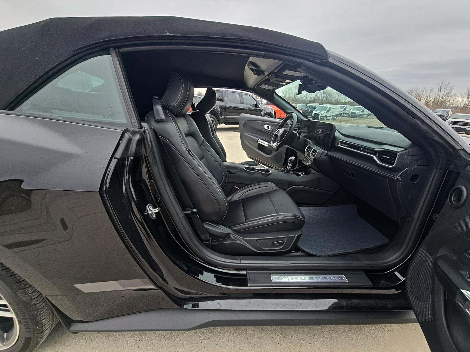 2025 Ford Mustang EcoBoost Premium RWD