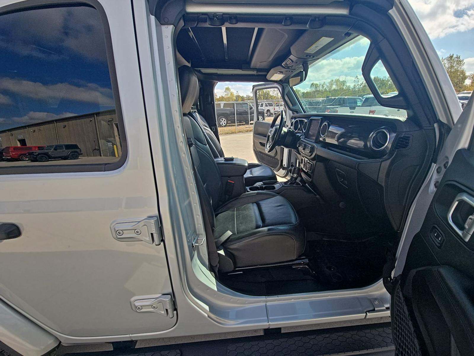 2022 Jeep Wrangler Unlimited Sahara Altitude Edition AWD