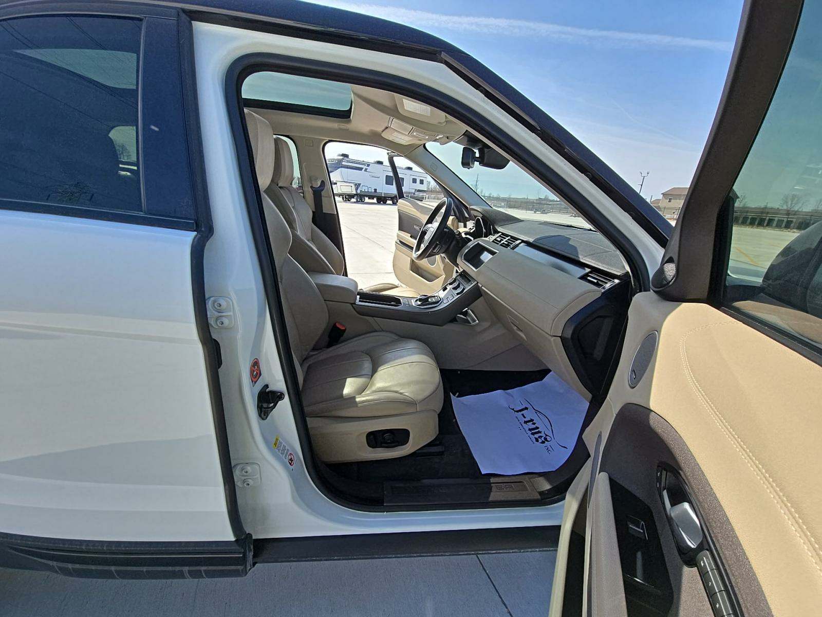 2019 Land Rover Range Rover Evoque SE Premium AWD