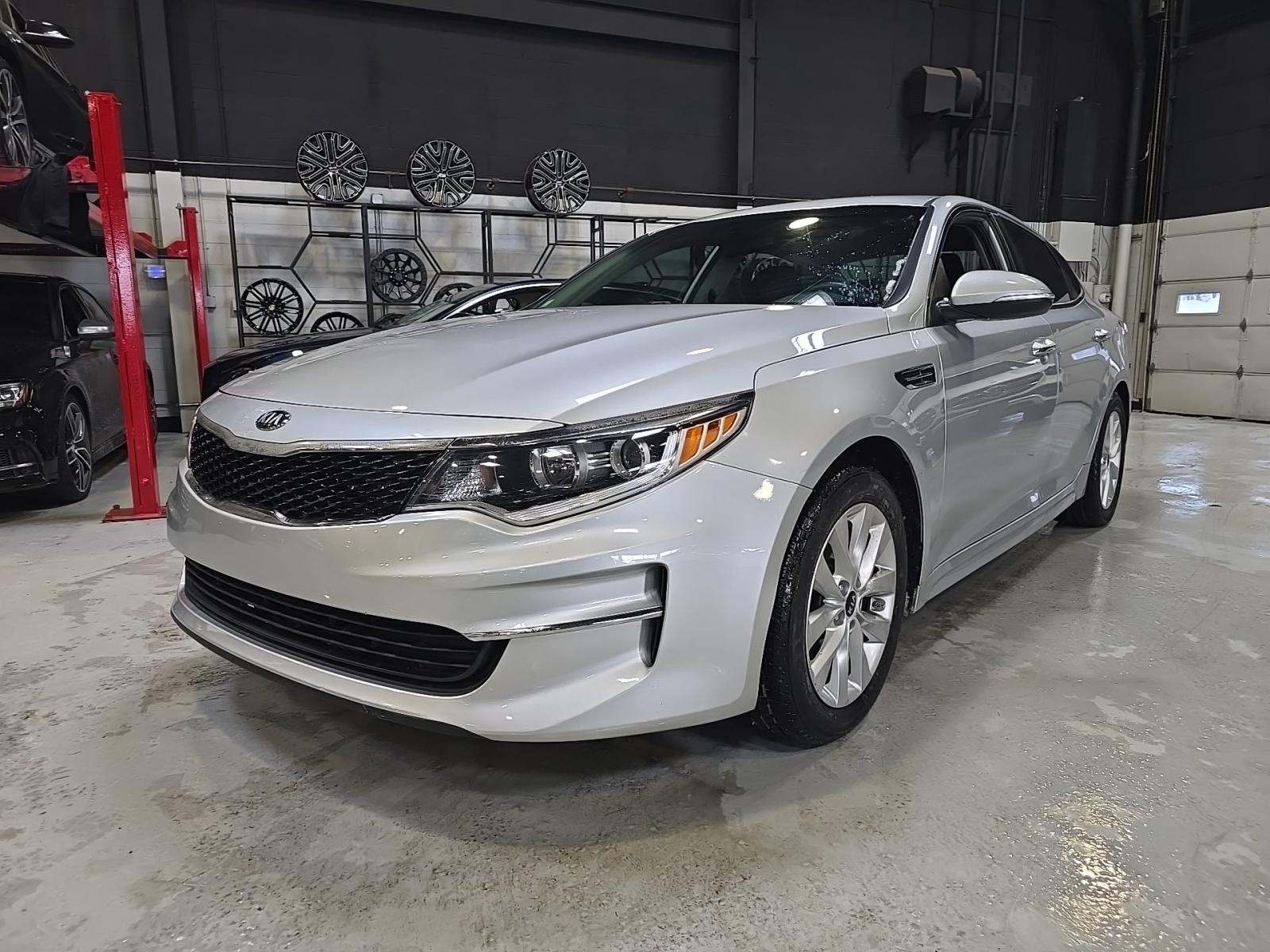 2018 Kia Optima LX FWD