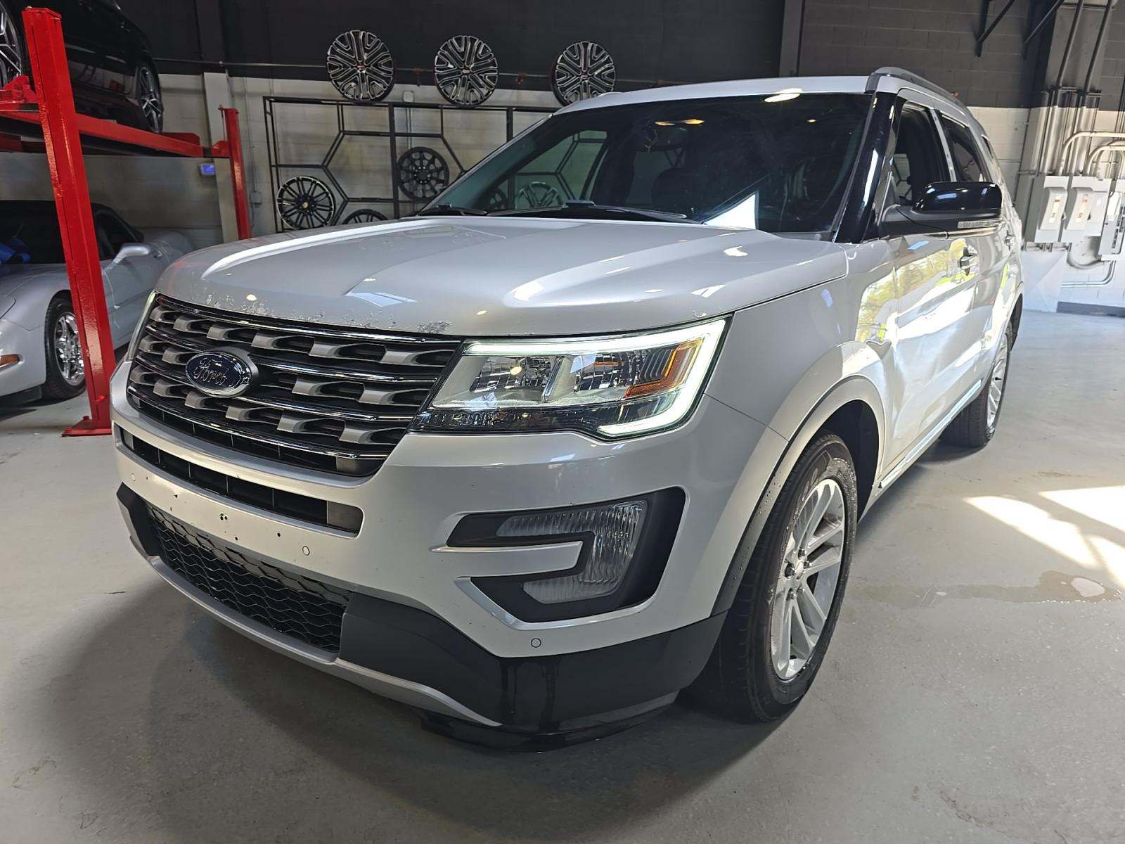 FORD EXPLORER - 1