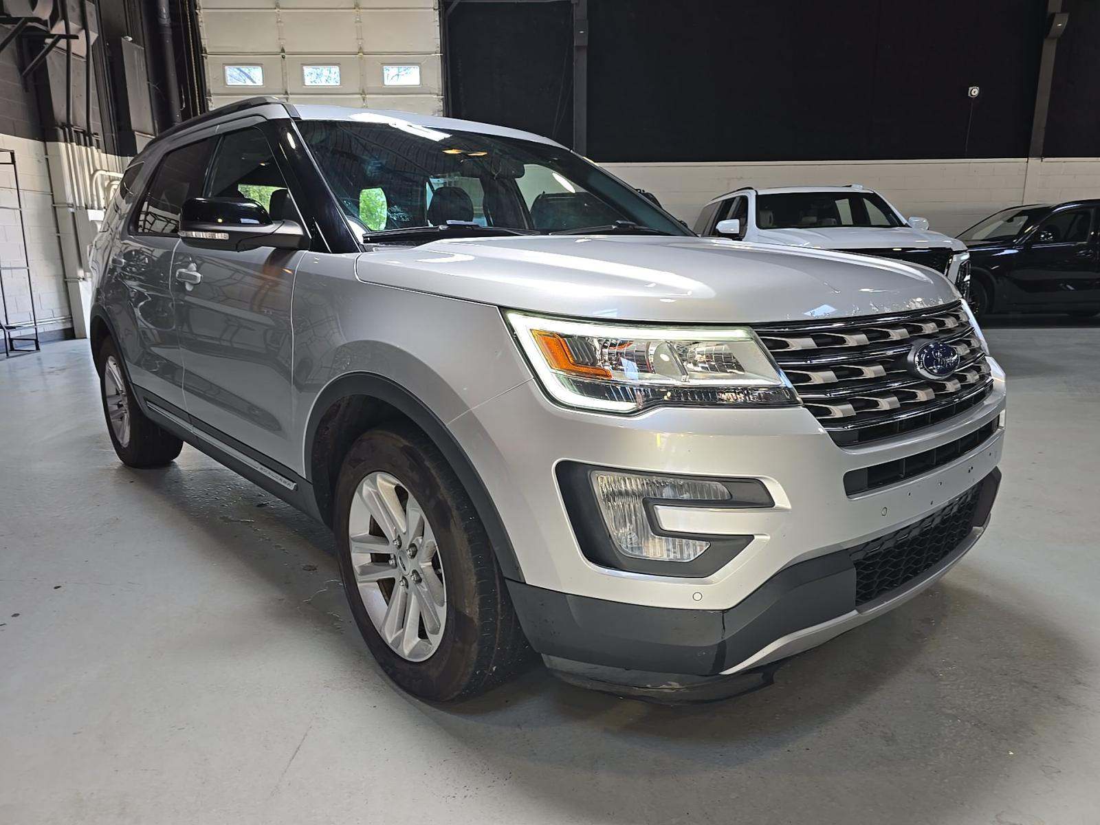FORD EXPLORER - 4