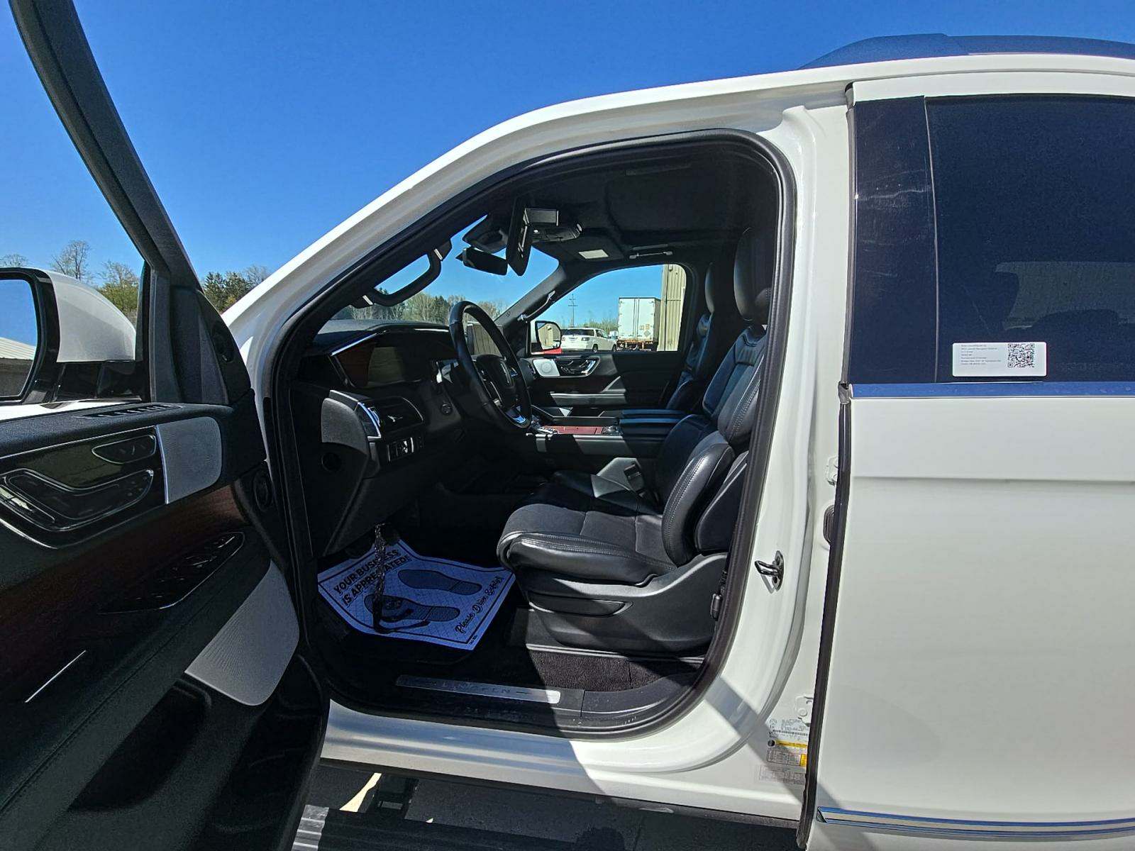 2023 Lincoln Navigator L Reserve AWD