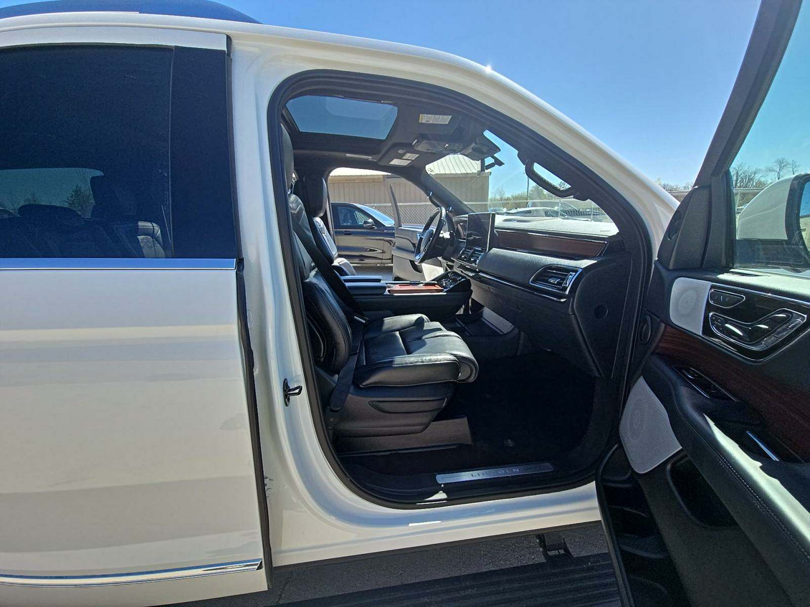 2023 Lincoln Navigator L Reserve AWD