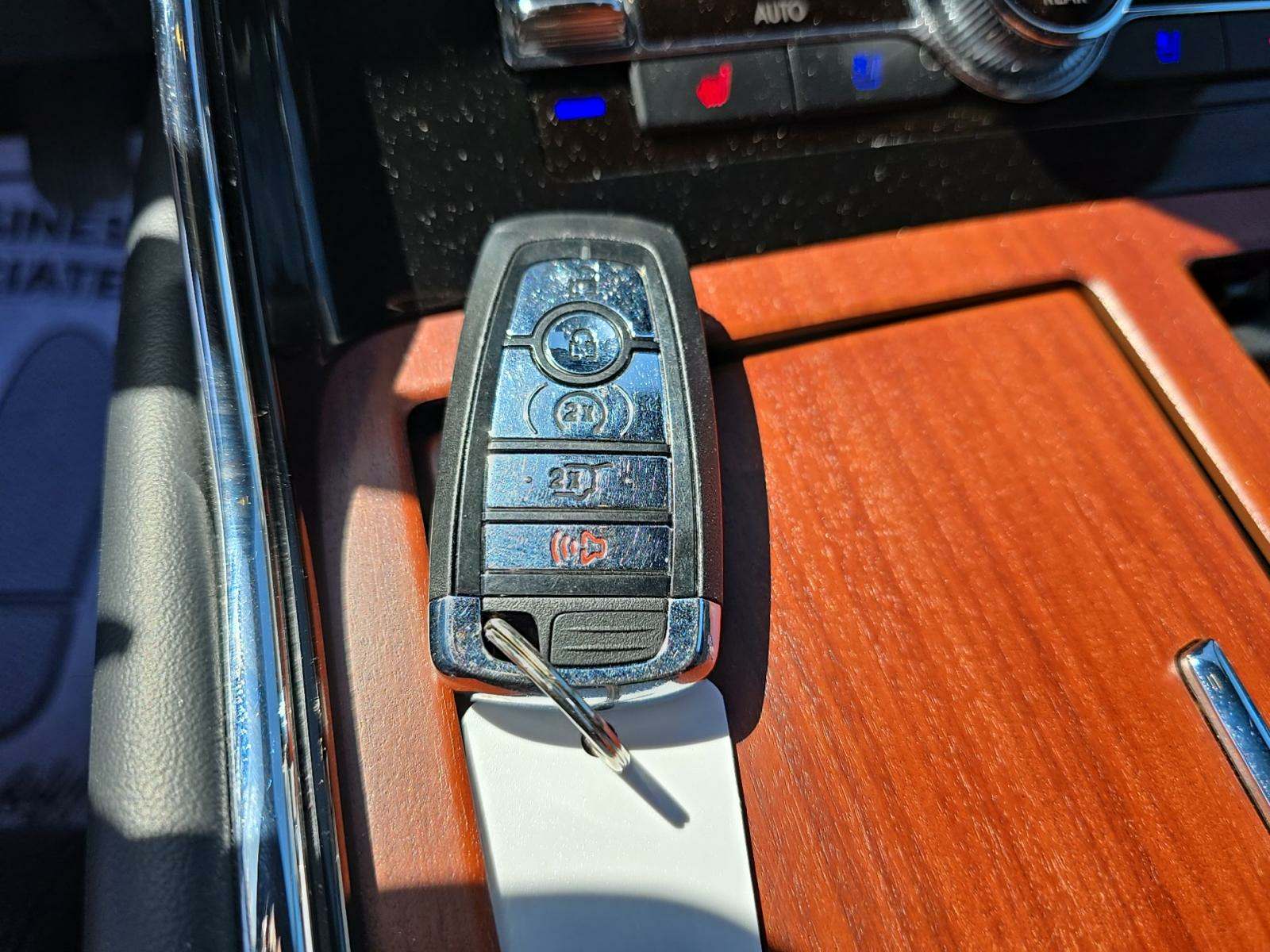 2023 Lincoln Navigator L Reserve AWD