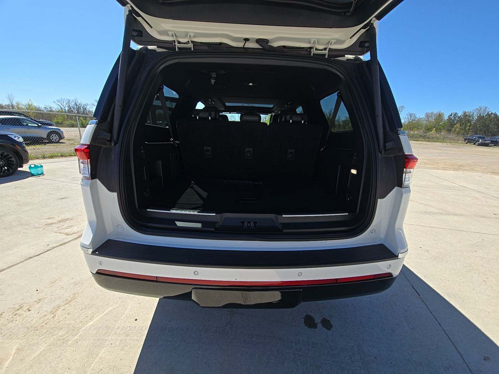 2023 Lincoln Navigator L Reserve AWD