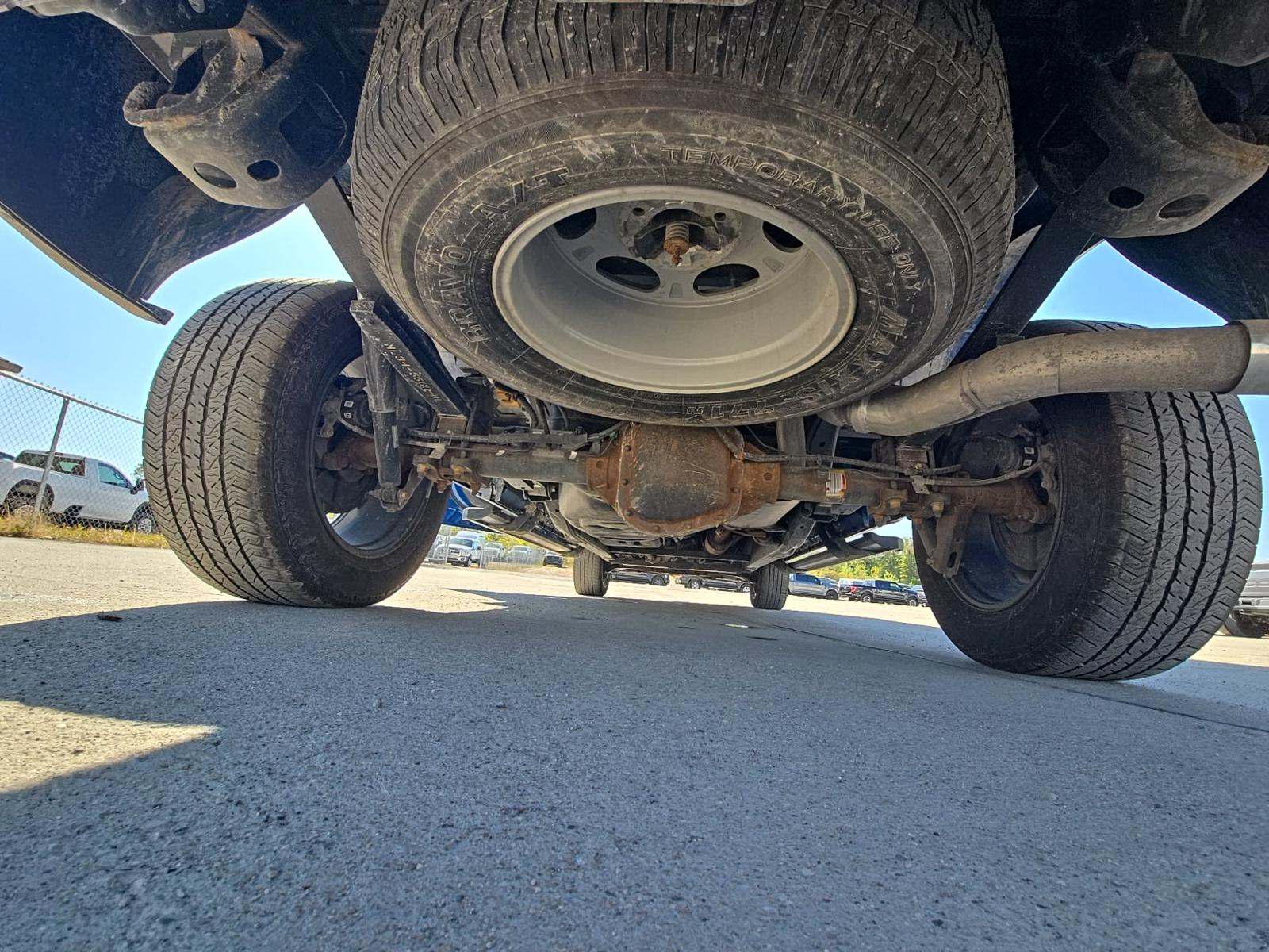 2023 Ford F-150 Lariat AWD