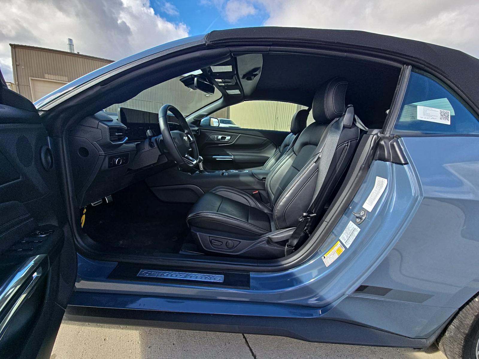 2025 Ford Mustang EcoBoost Premium RWD