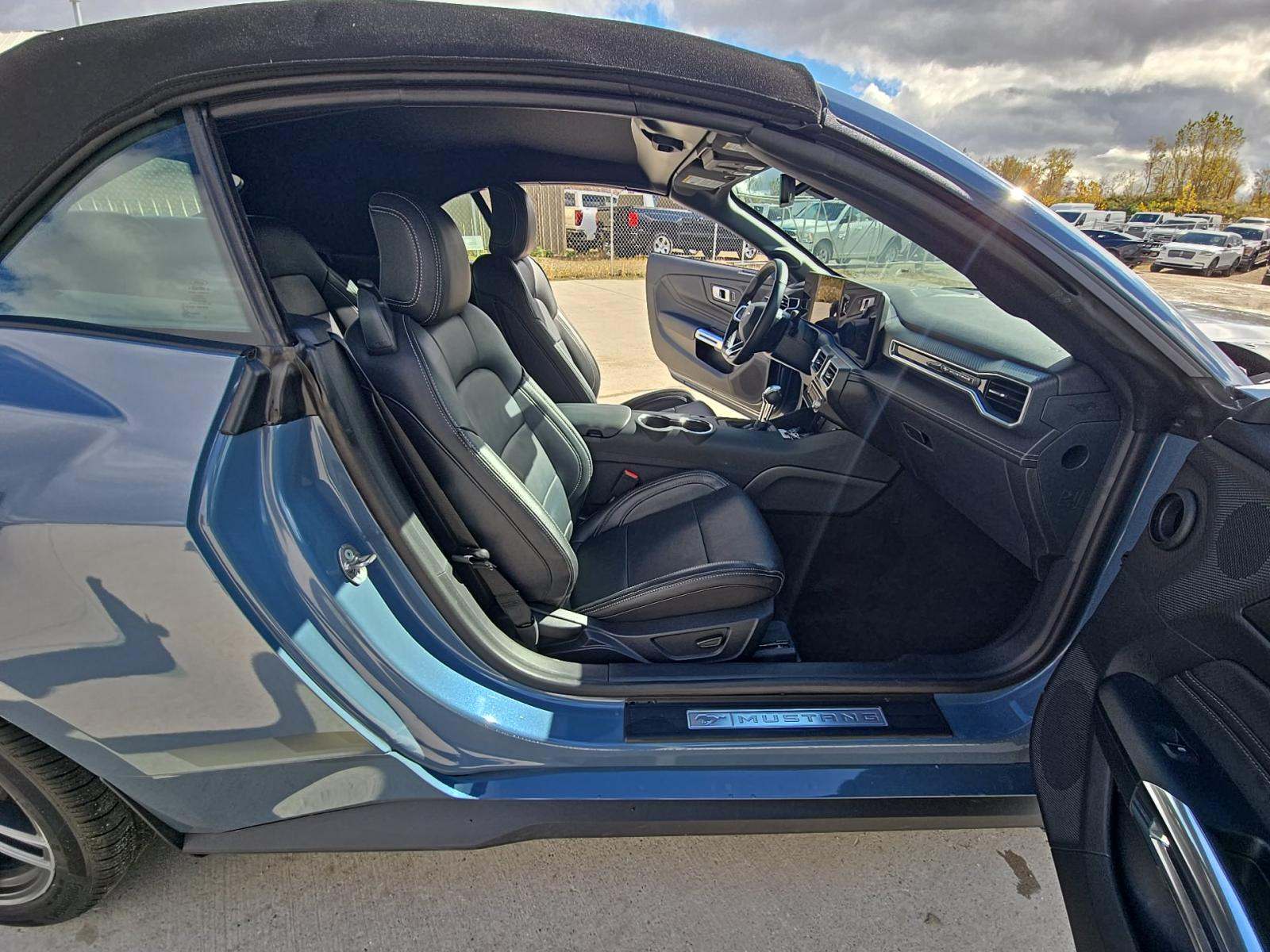 2025 Ford Mustang EcoBoost Premium RWD