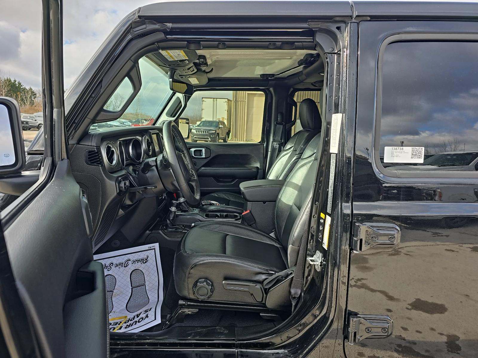 2022 Jeep Wrangler Unlimited Sahara AWD