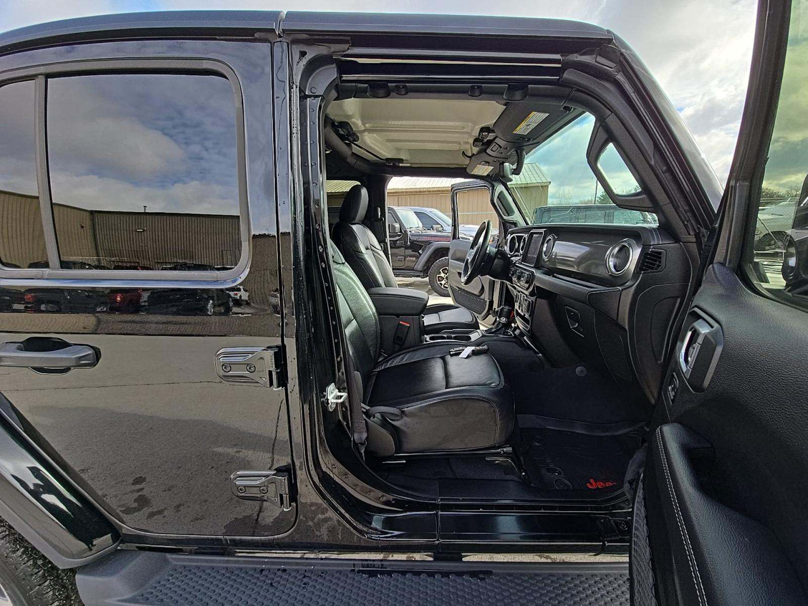 2022 Jeep Wrangler Unlimited Sahara AWD