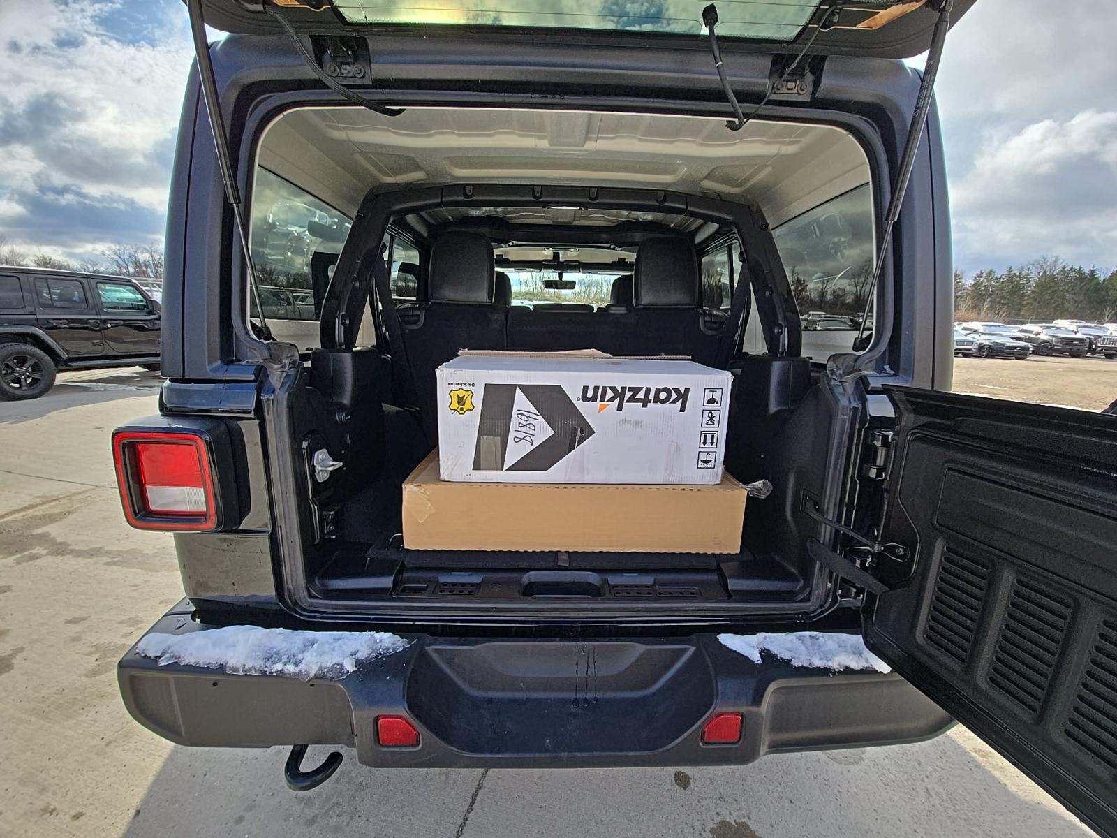 2022 Jeep Wrangler Unlimited Sahara AWD