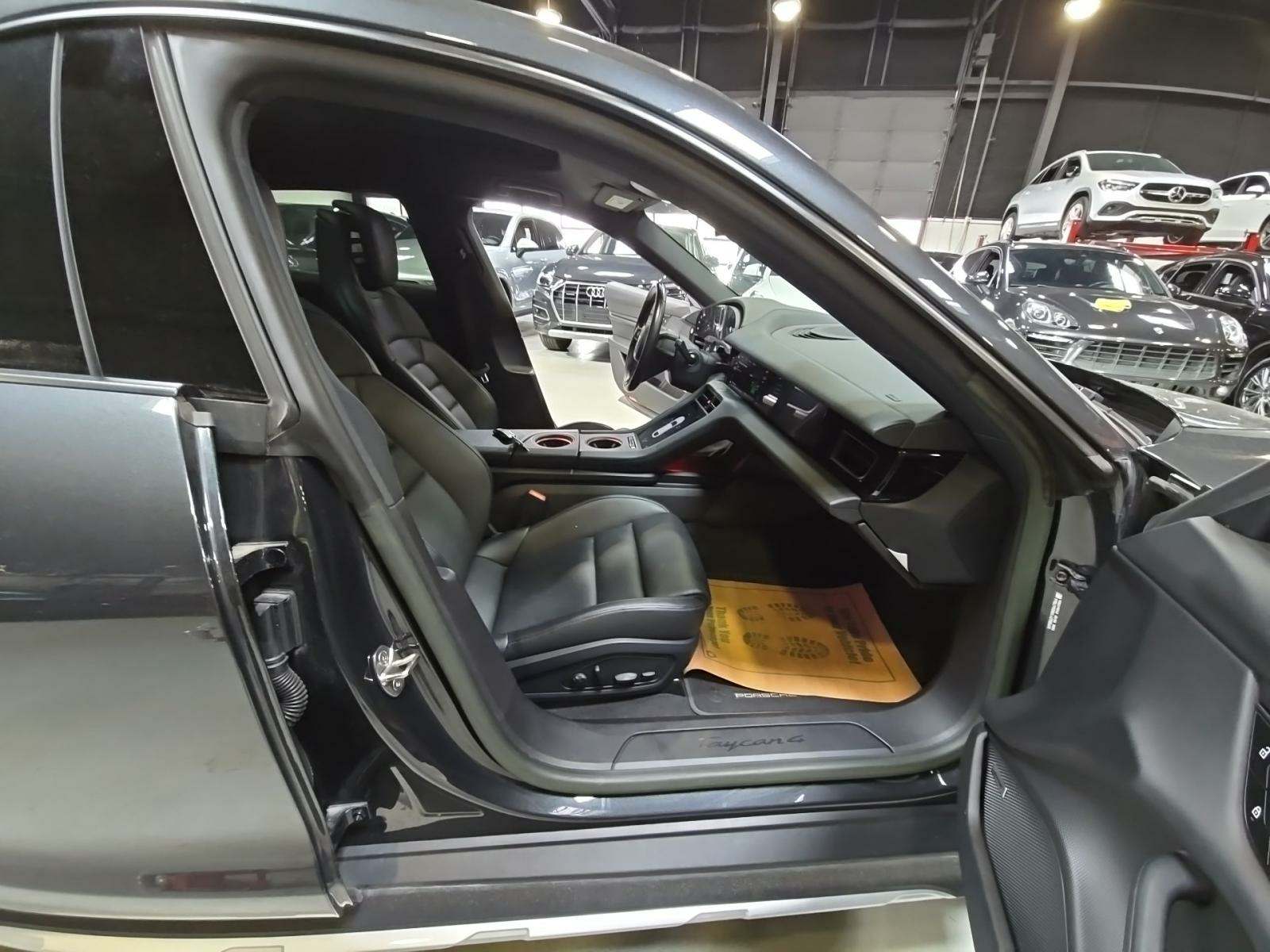 2022 Porsche Taycan 4 AWD