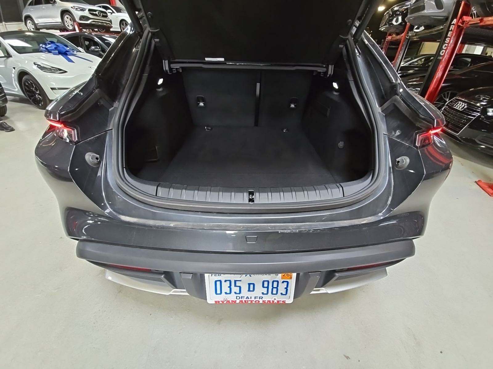 2022 Porsche Taycan 4 AWD