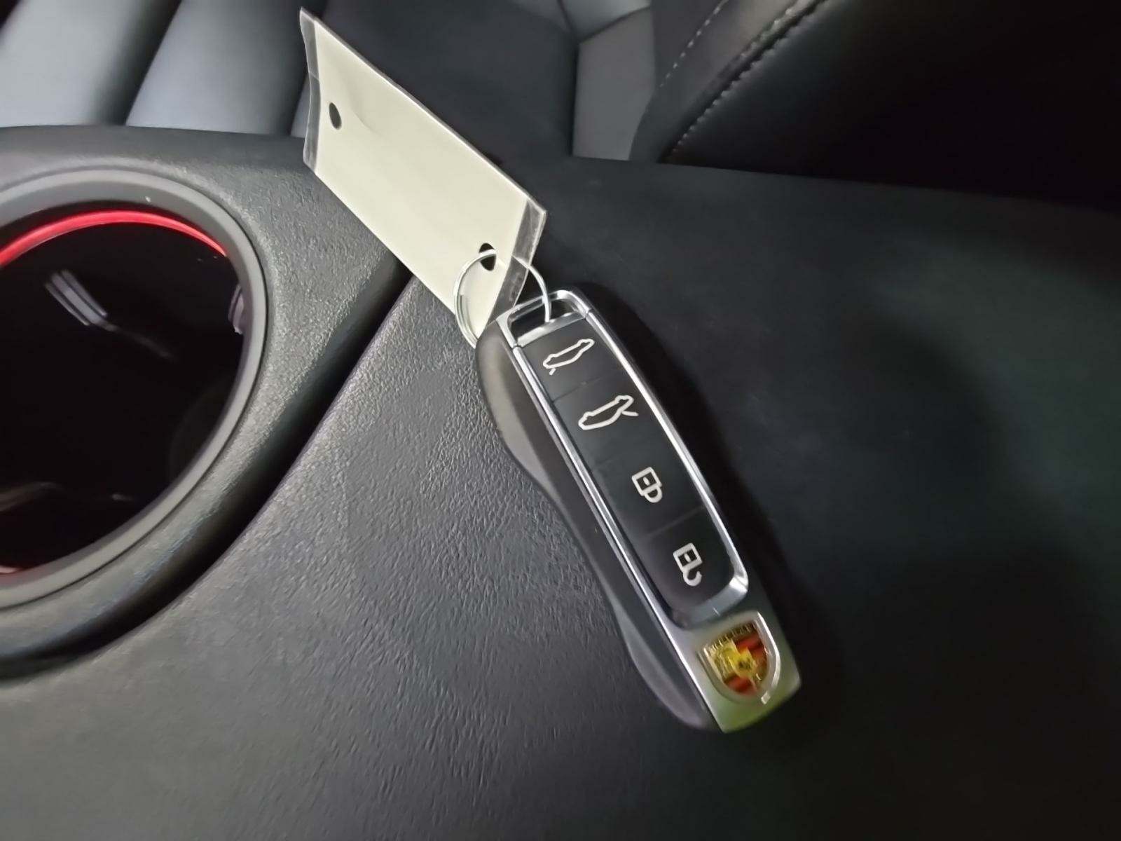 2022 Porsche Taycan 4 AWD