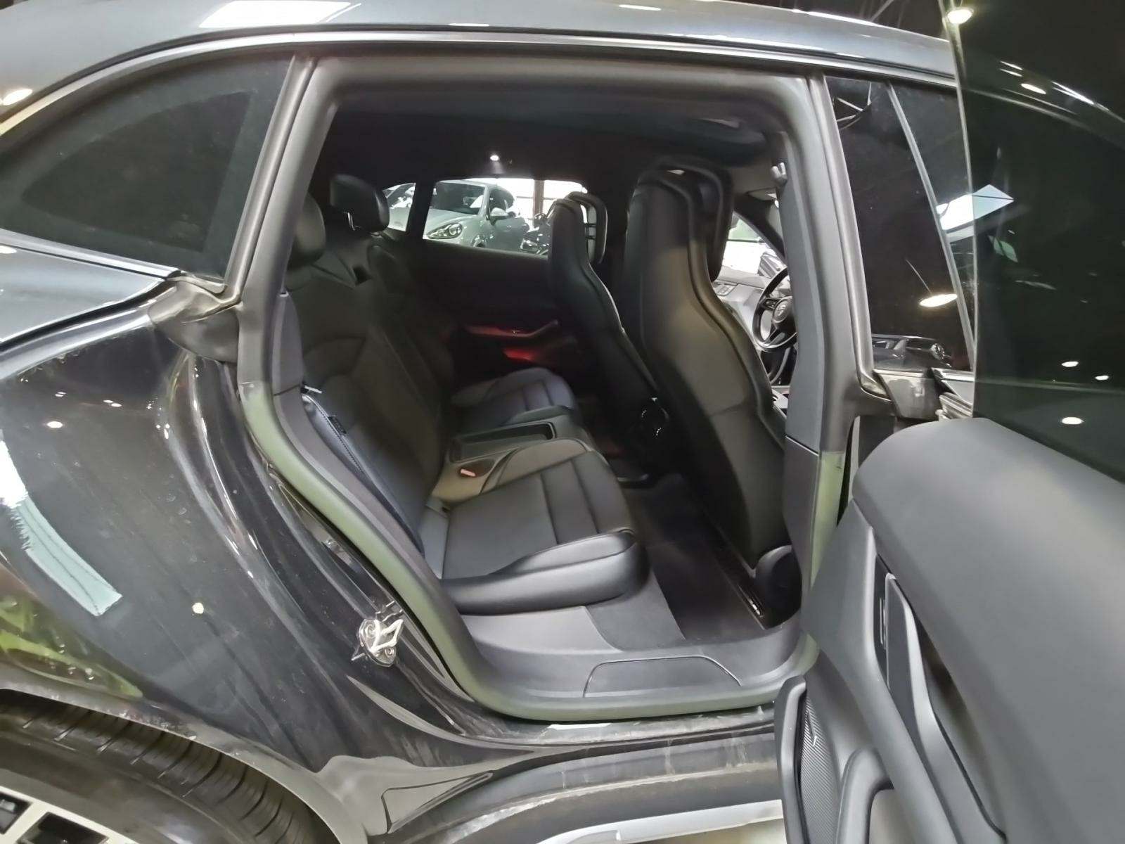 2022 Porsche Taycan 4 AWD