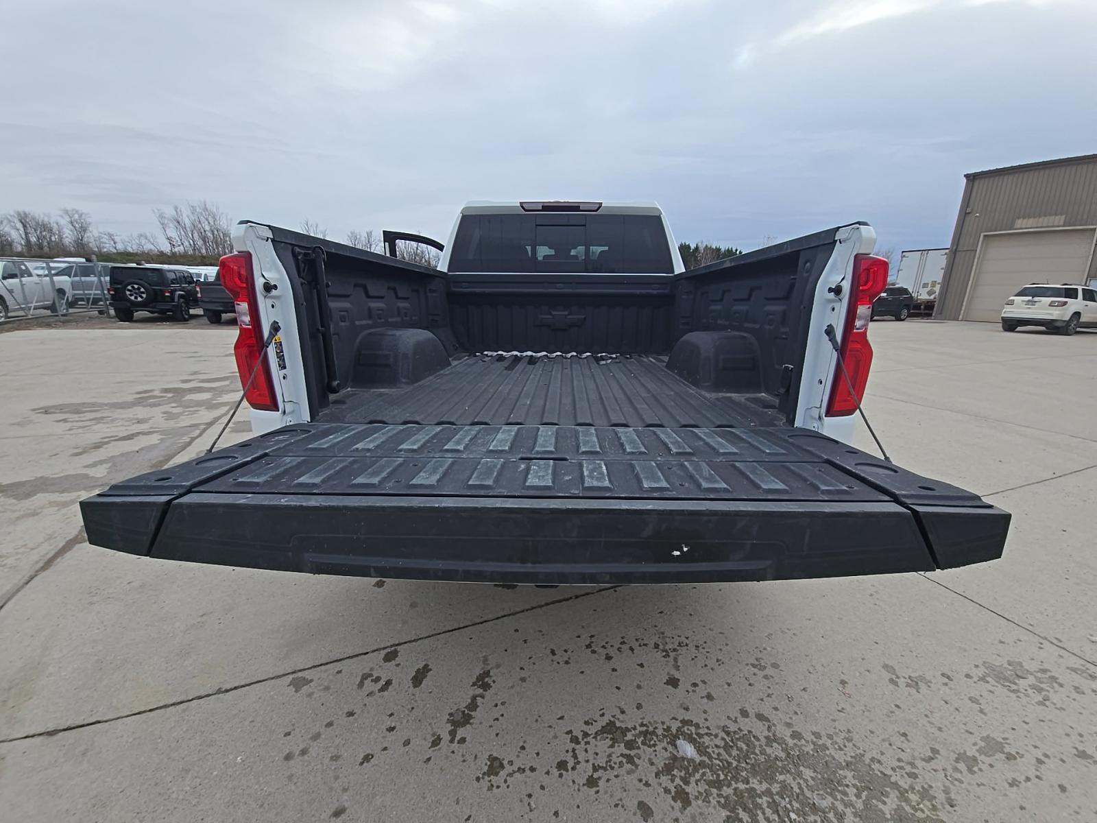 2023 Chevrolet Silverado 1500 RST AWD