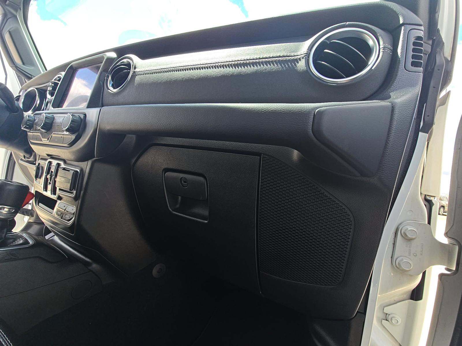 2023 Jeep Wrangler Sahara AWD
