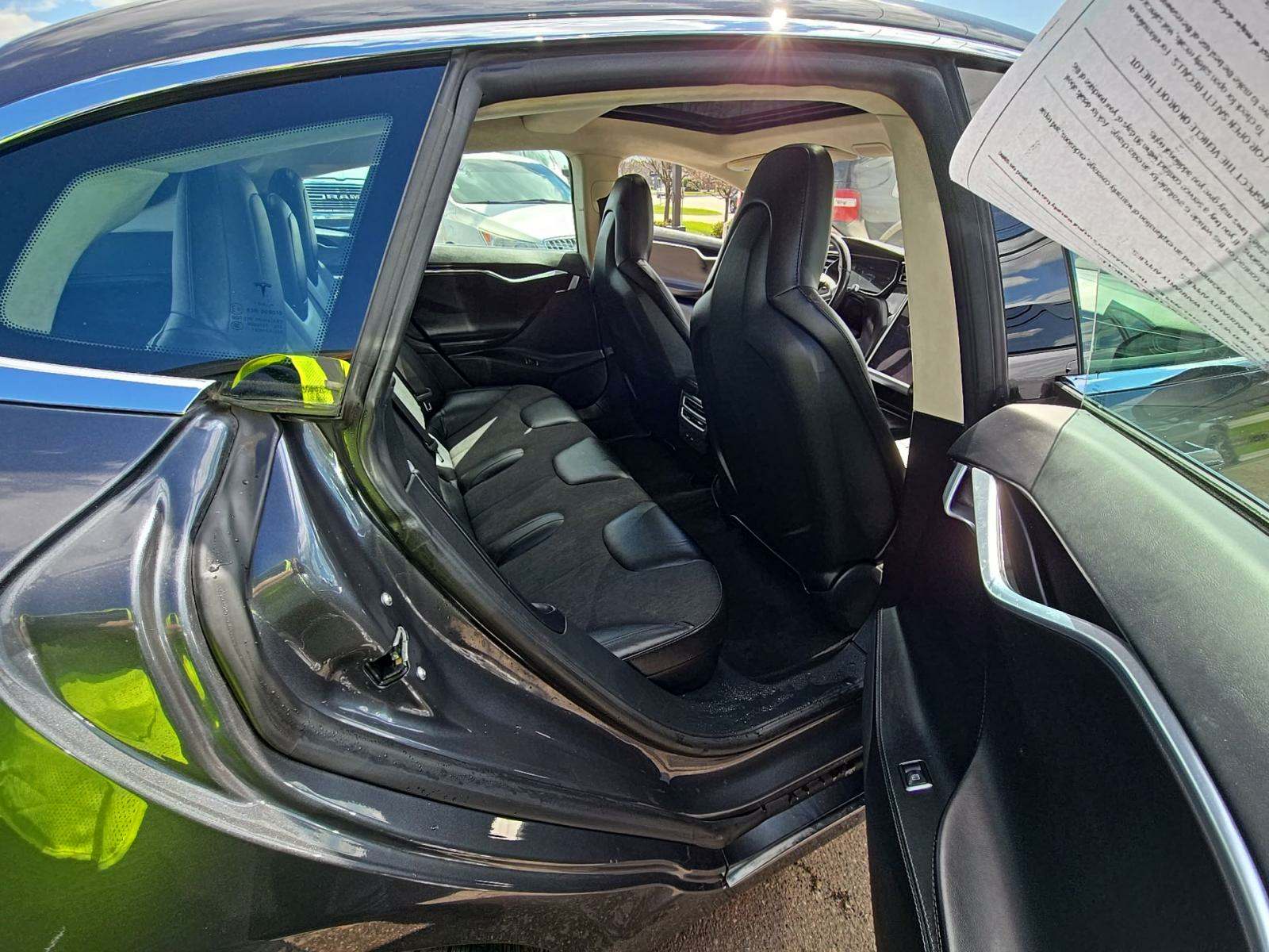 2016 Tesla Model S 90D AWD