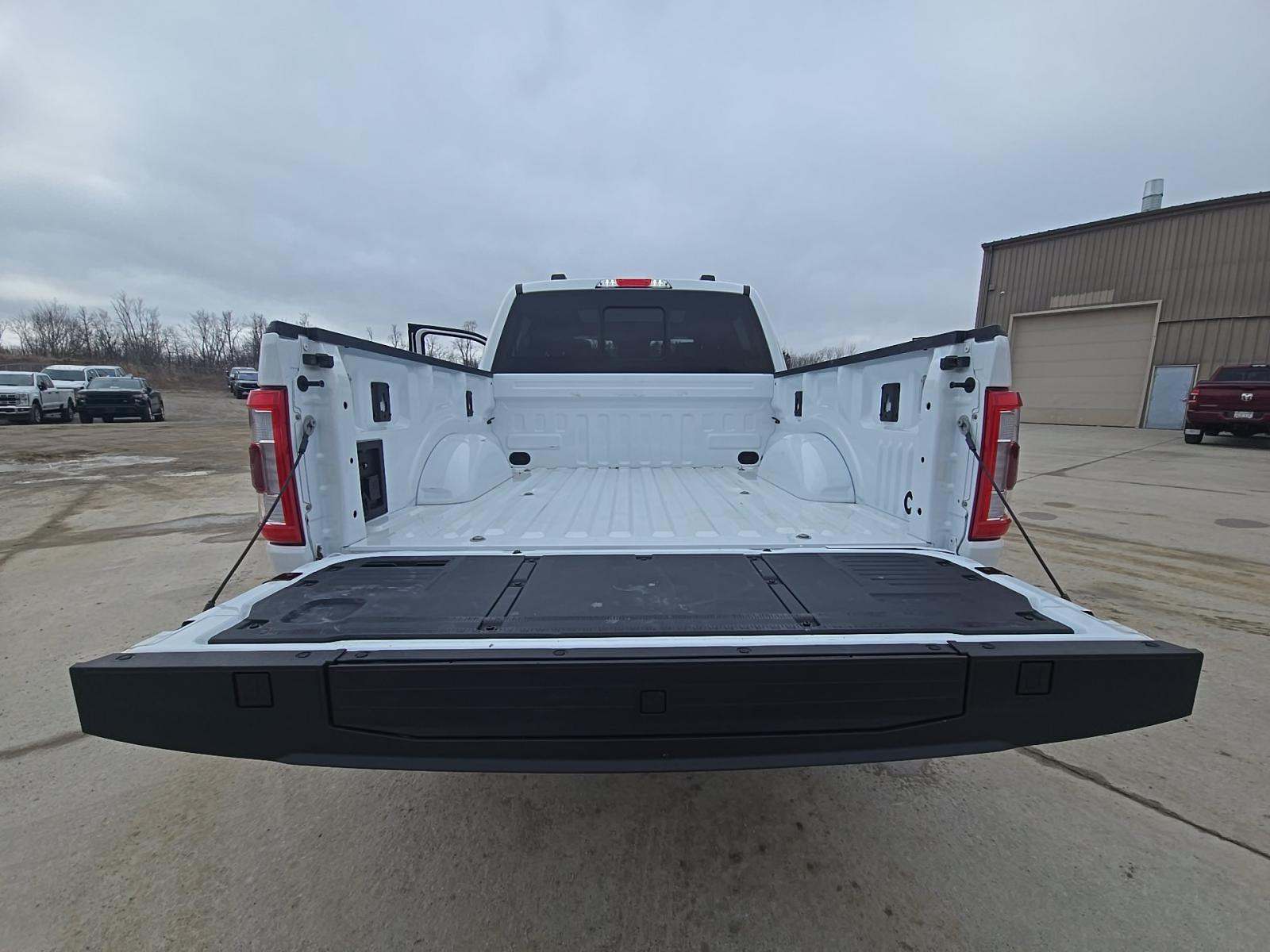 2023 Ford F-150 Hybrid Lariat AWD