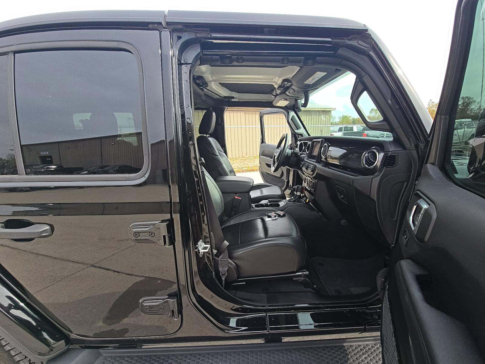 2022 Jeep Wrangler Unlimited Sahara Altitude Edition AWD