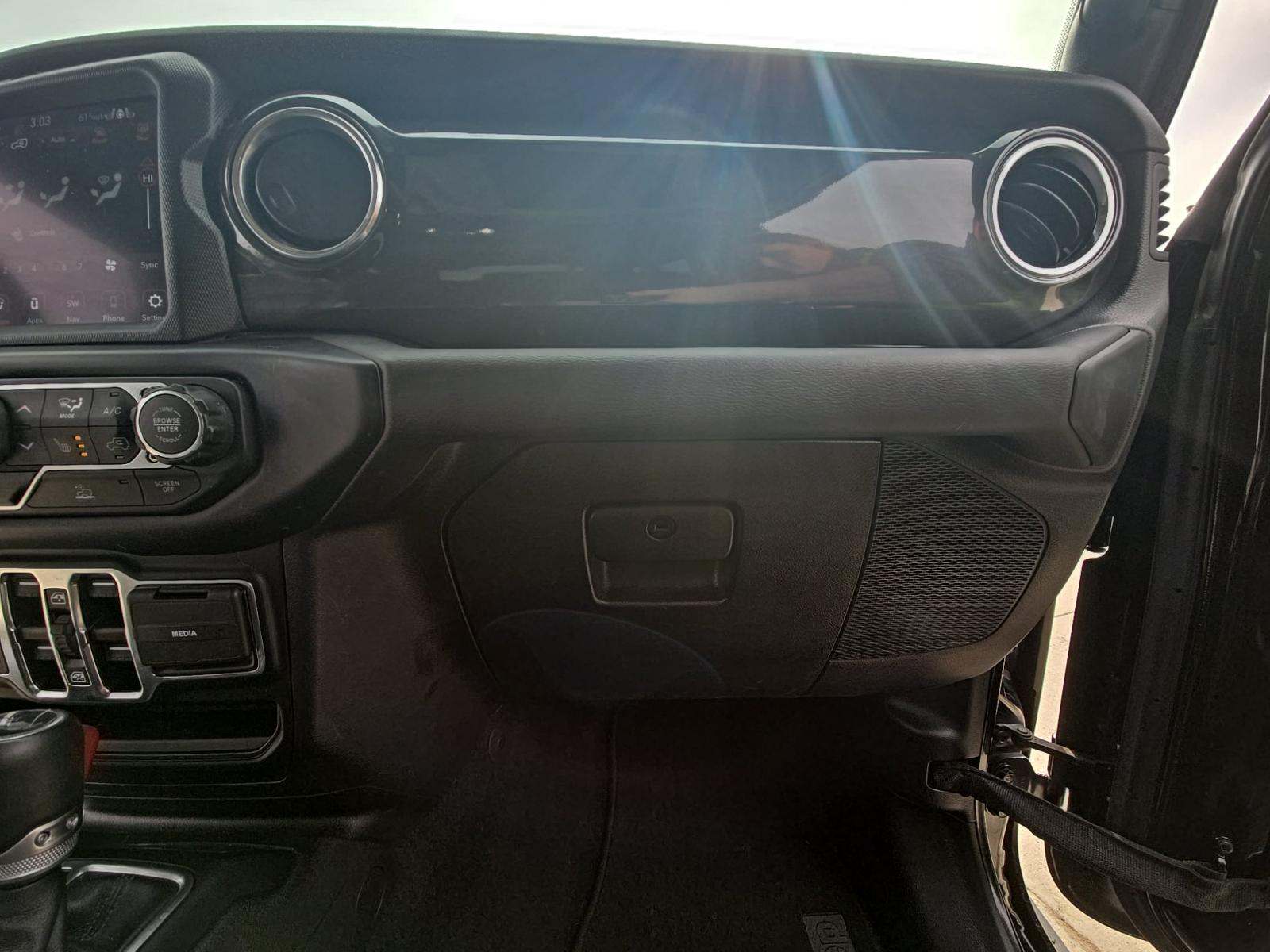 2022 Jeep Wrangler Unlimited Sahara Altitude Edition AWD