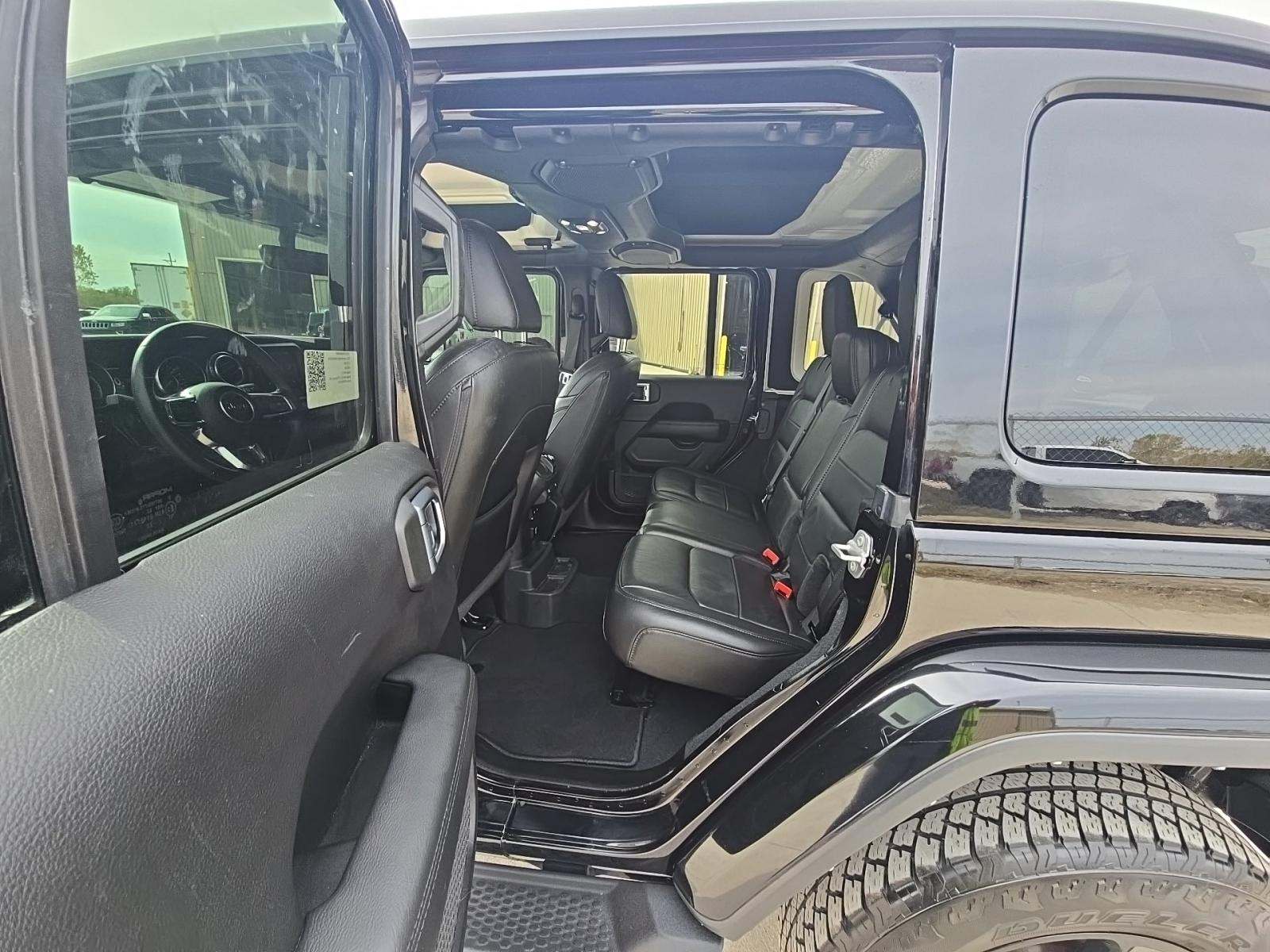 2022 Jeep Wrangler Unlimited Sahara Altitude Edition AWD