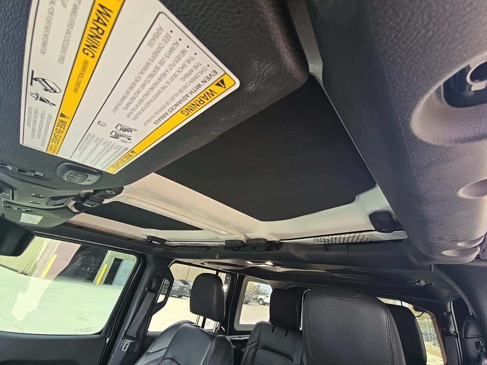 2022 Jeep Wrangler Unlimited Sahara Altitude Edition AWD