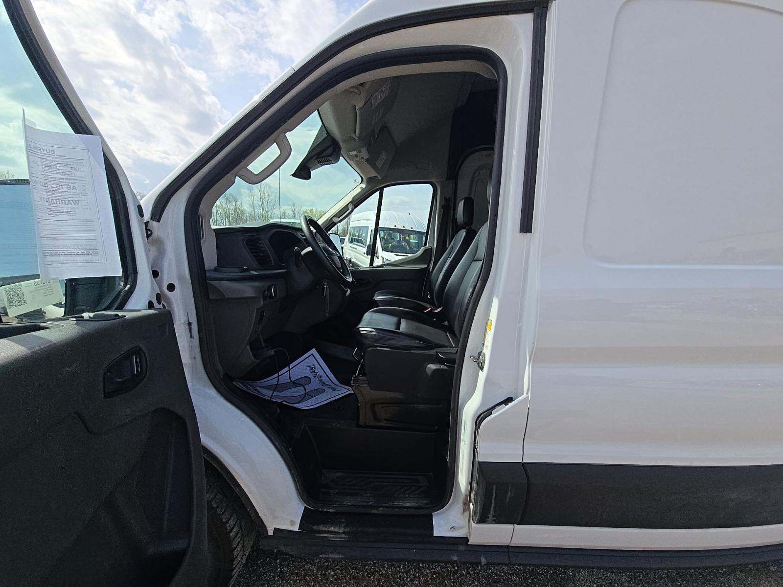 FORD TRANSIT 250 - 2
