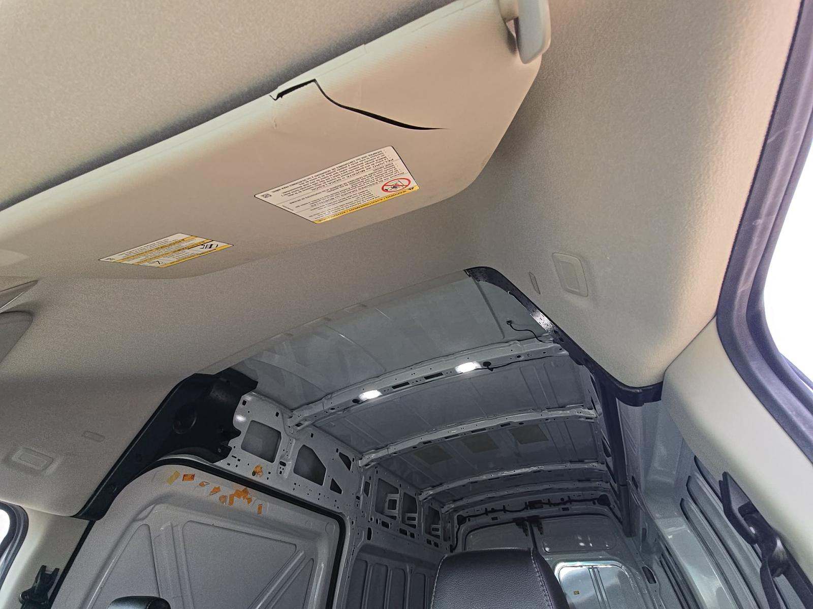 FORD TRANSIT 250 - 7
