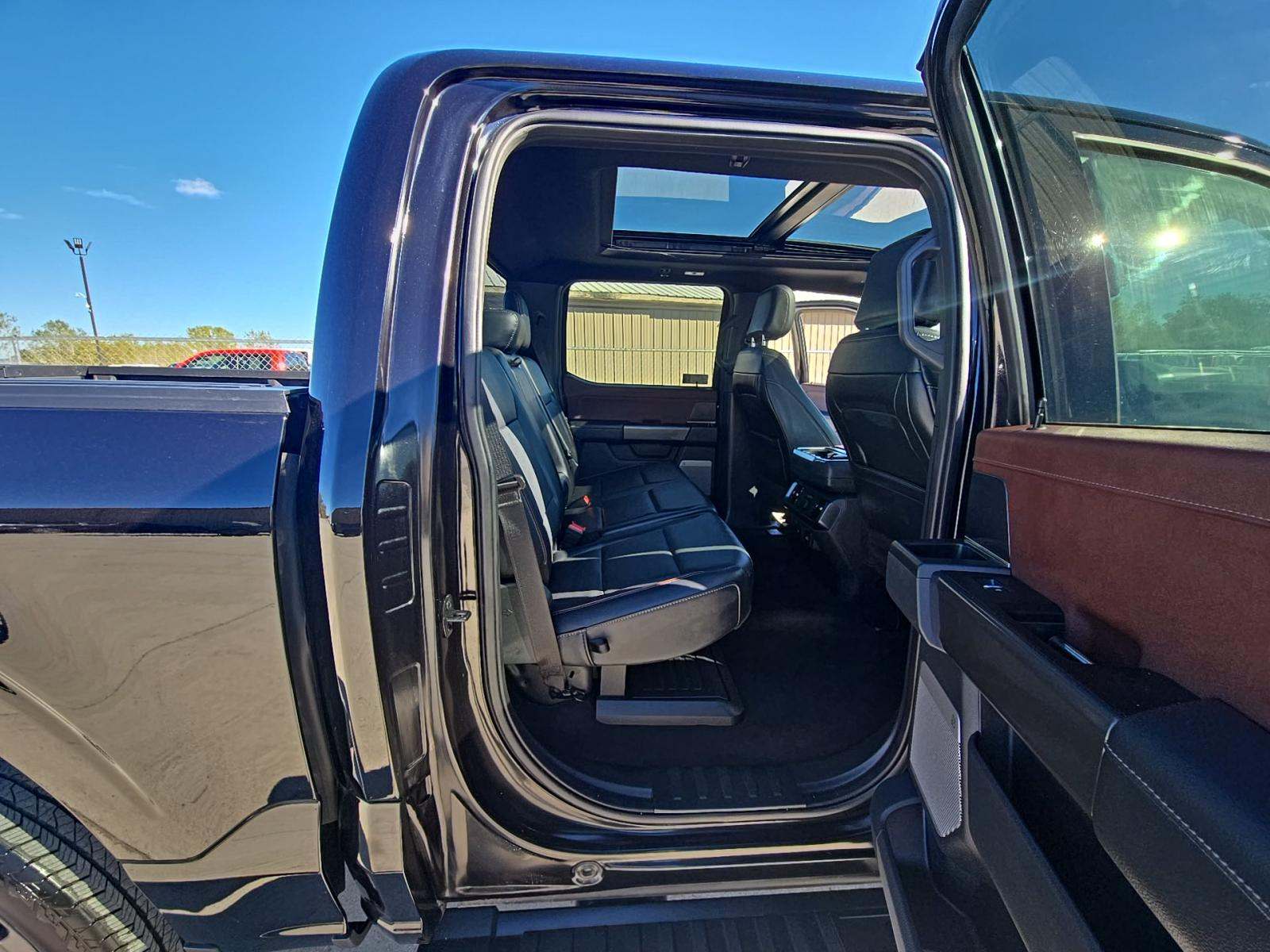 2023 Ford F-150 Lariat AWD