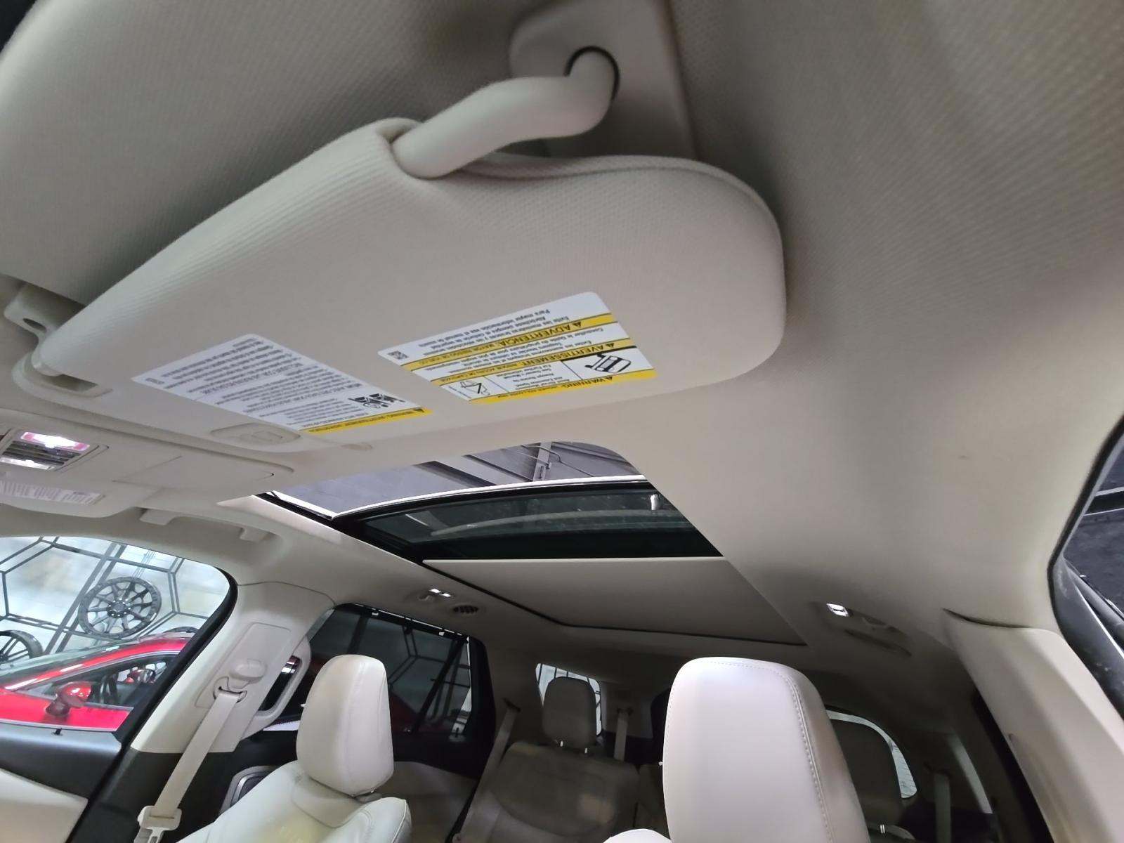 2023 Ford Explorer Platinum AWD