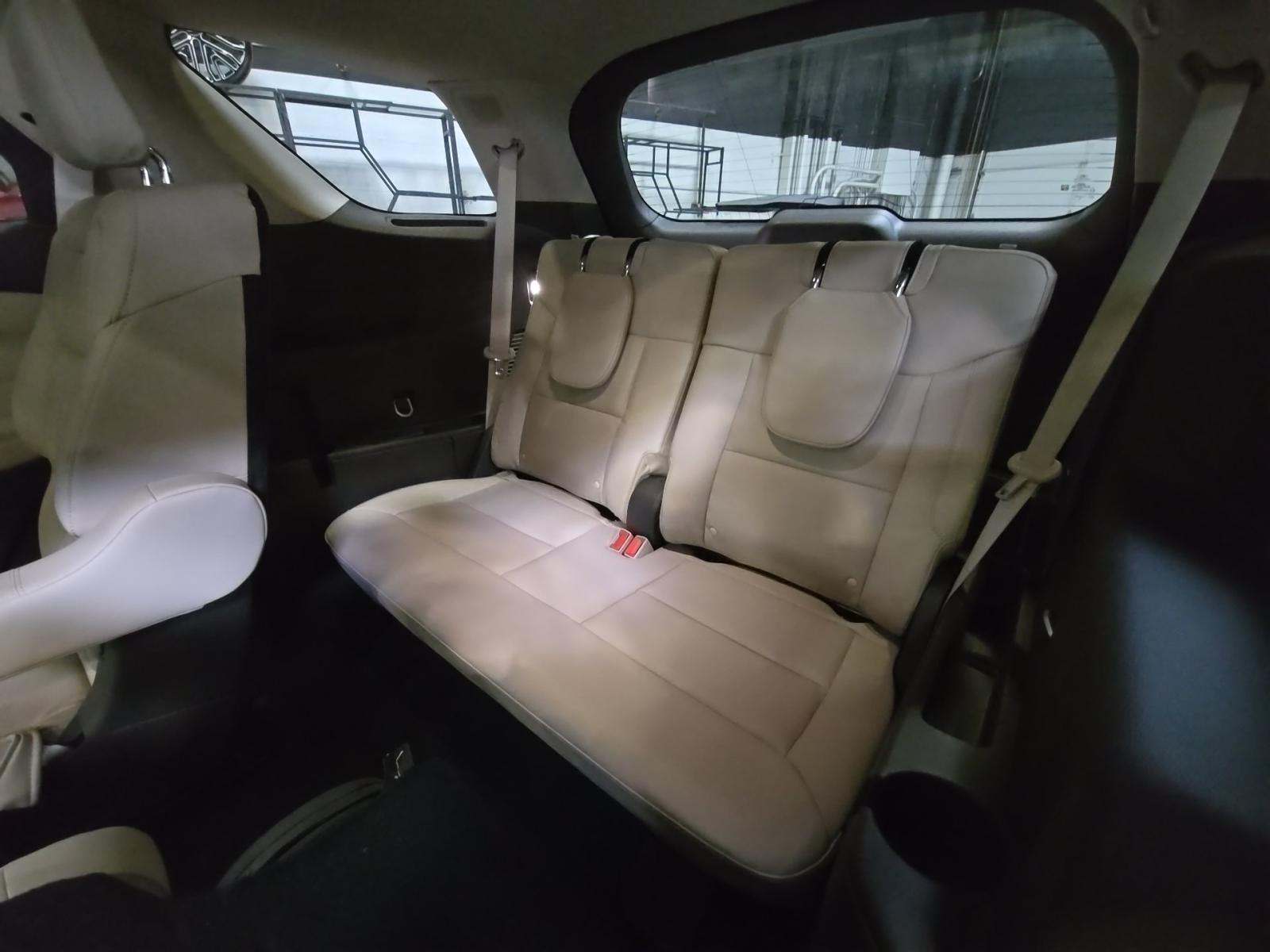 2023 Ford Explorer Platinum AWD