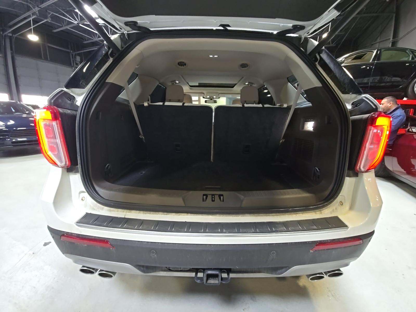 2023 Ford Explorer Platinum AWD