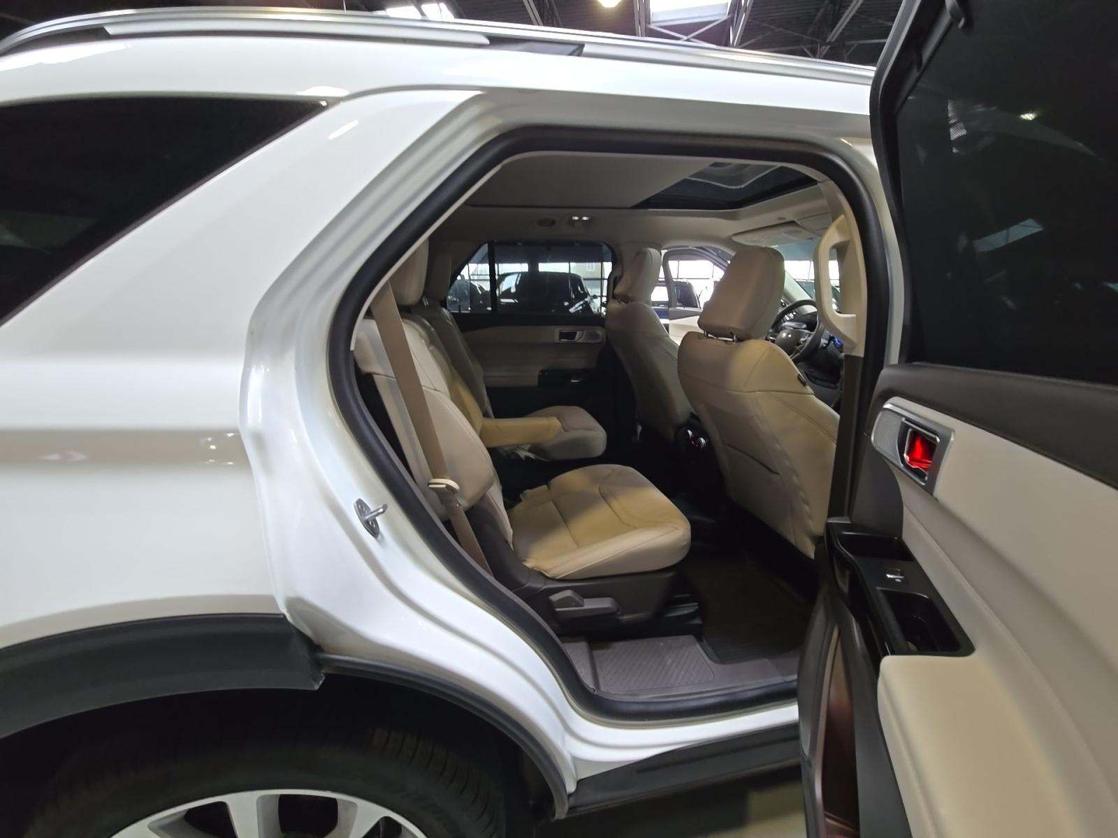 2023 Ford Explorer Platinum AWD