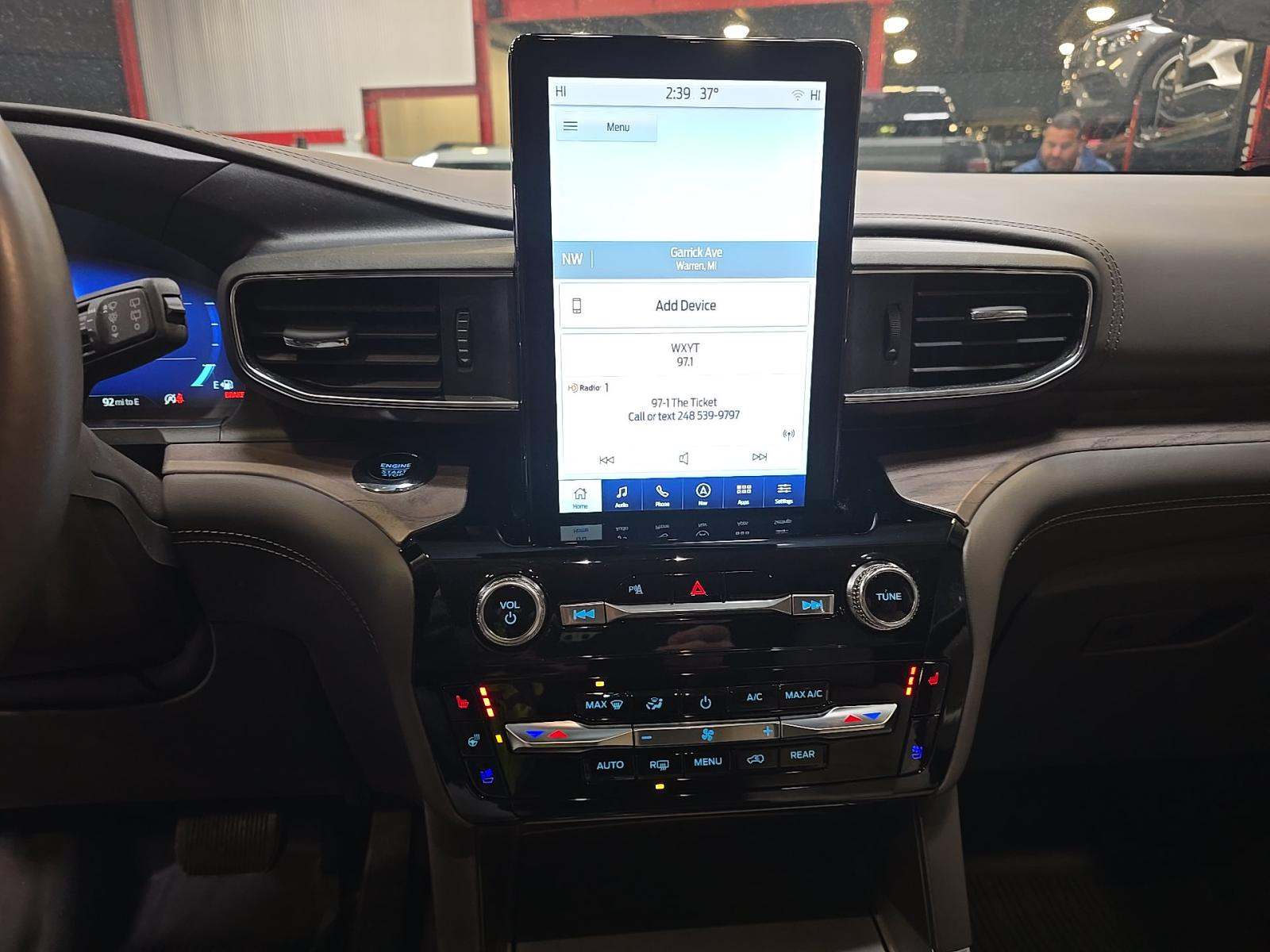 2023 Ford Explorer Platinum AWD